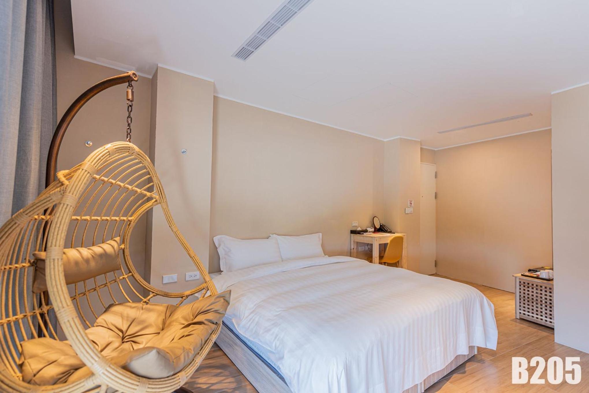 Standard Double Room - Photo 6