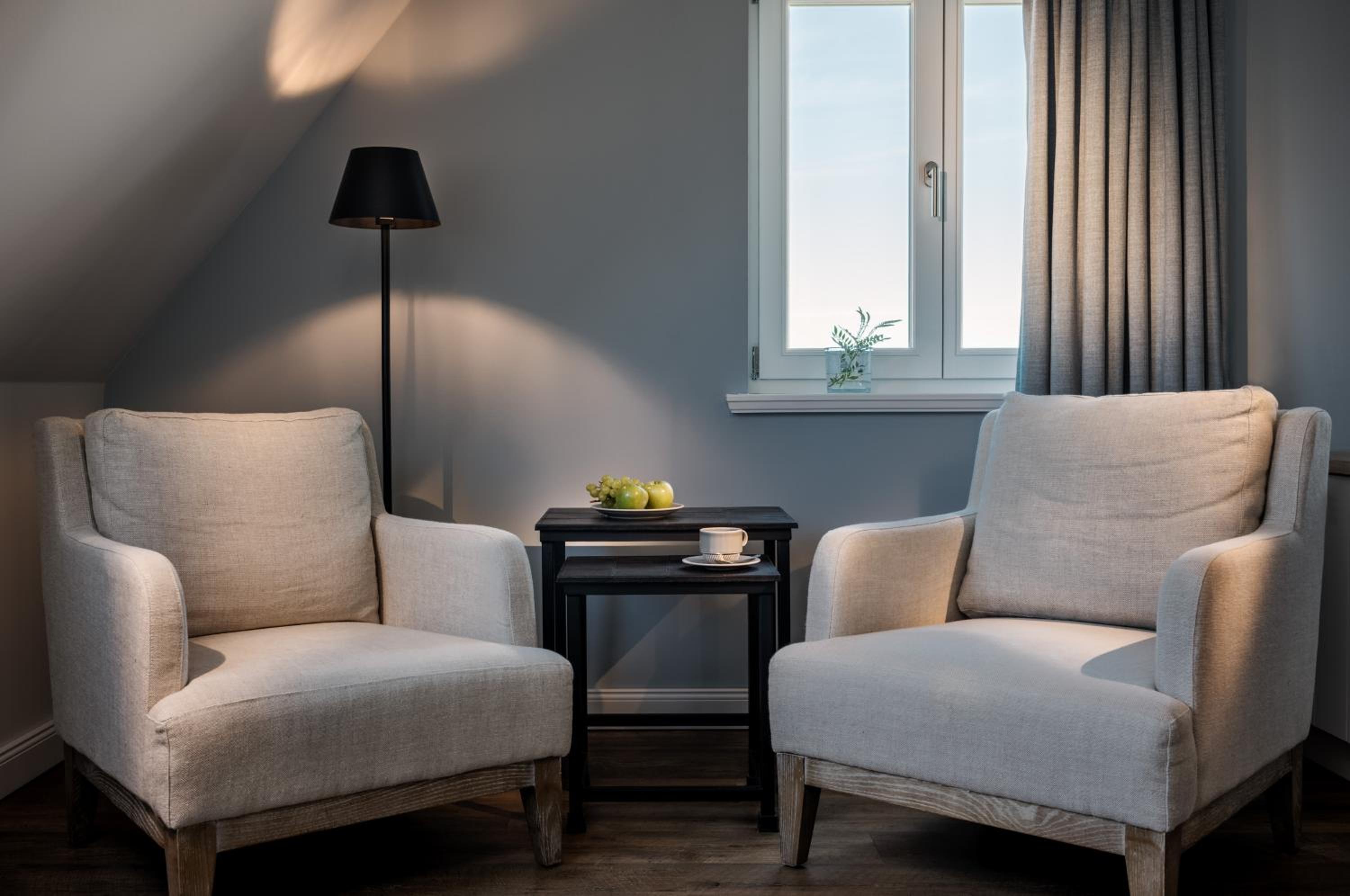 Suite - Photo 3