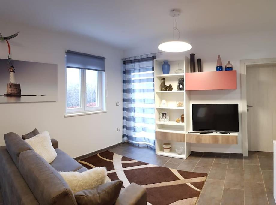 Three-Bedroom House photo 1