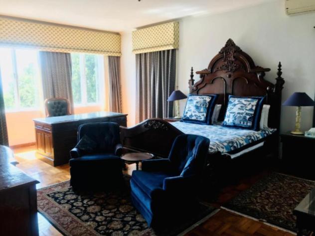 Deluxe King Suite - Photo 1
