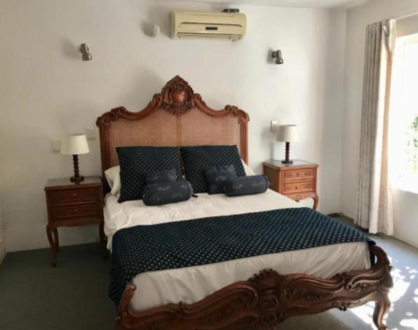 Deluxe Queen Suite - Photo 3