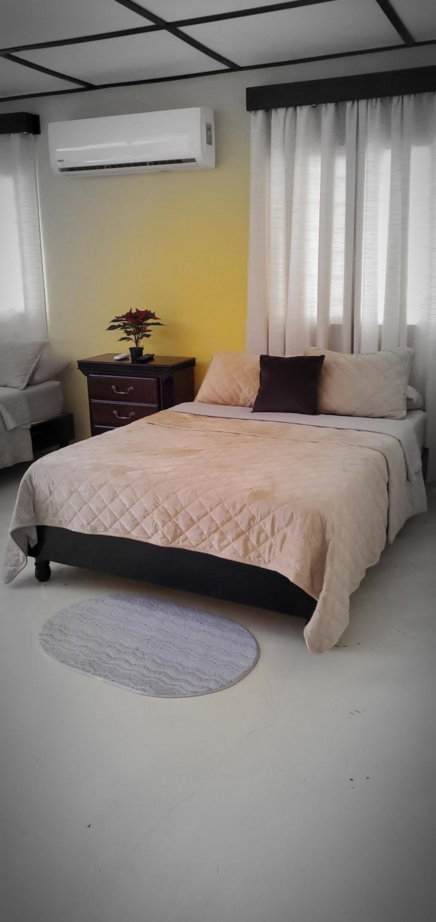 One-Bedroom House - Photo 23