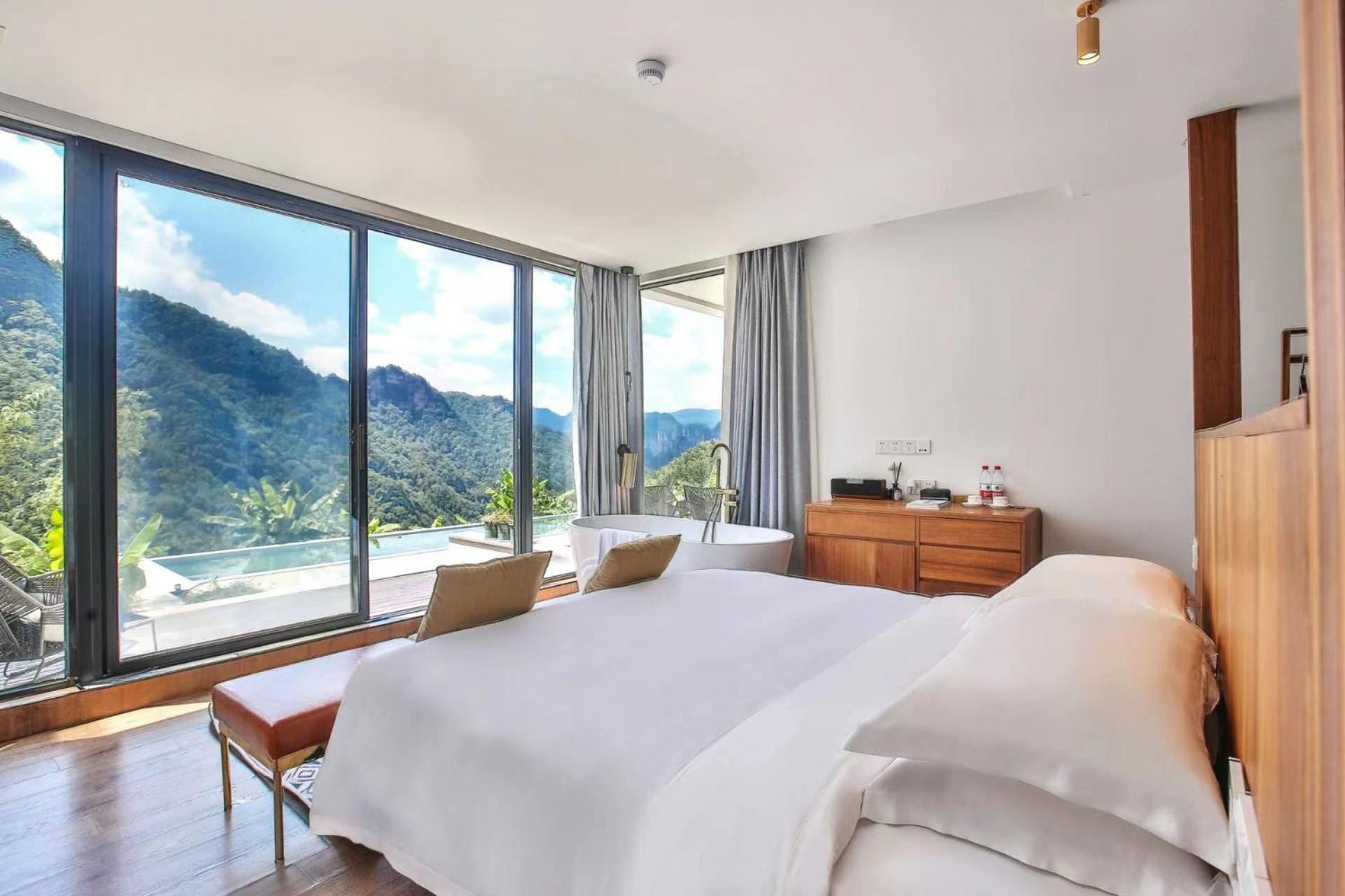 King Room with Mountain View (Terrace) photo 1