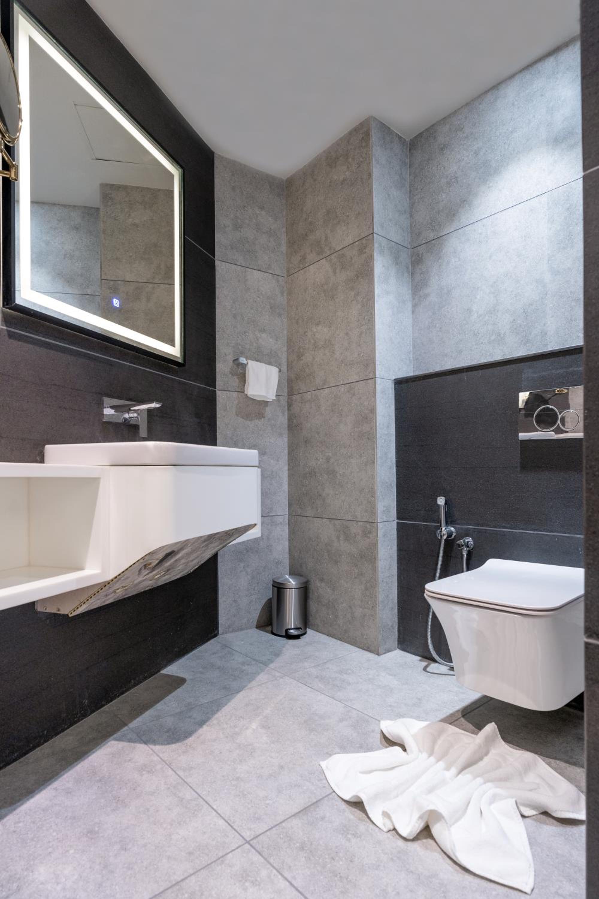 Deluxe Double or Twin Room - Photo 4