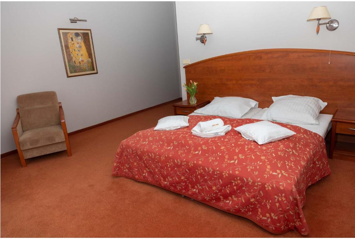 One-Bedroom Apartment - Photo 7
