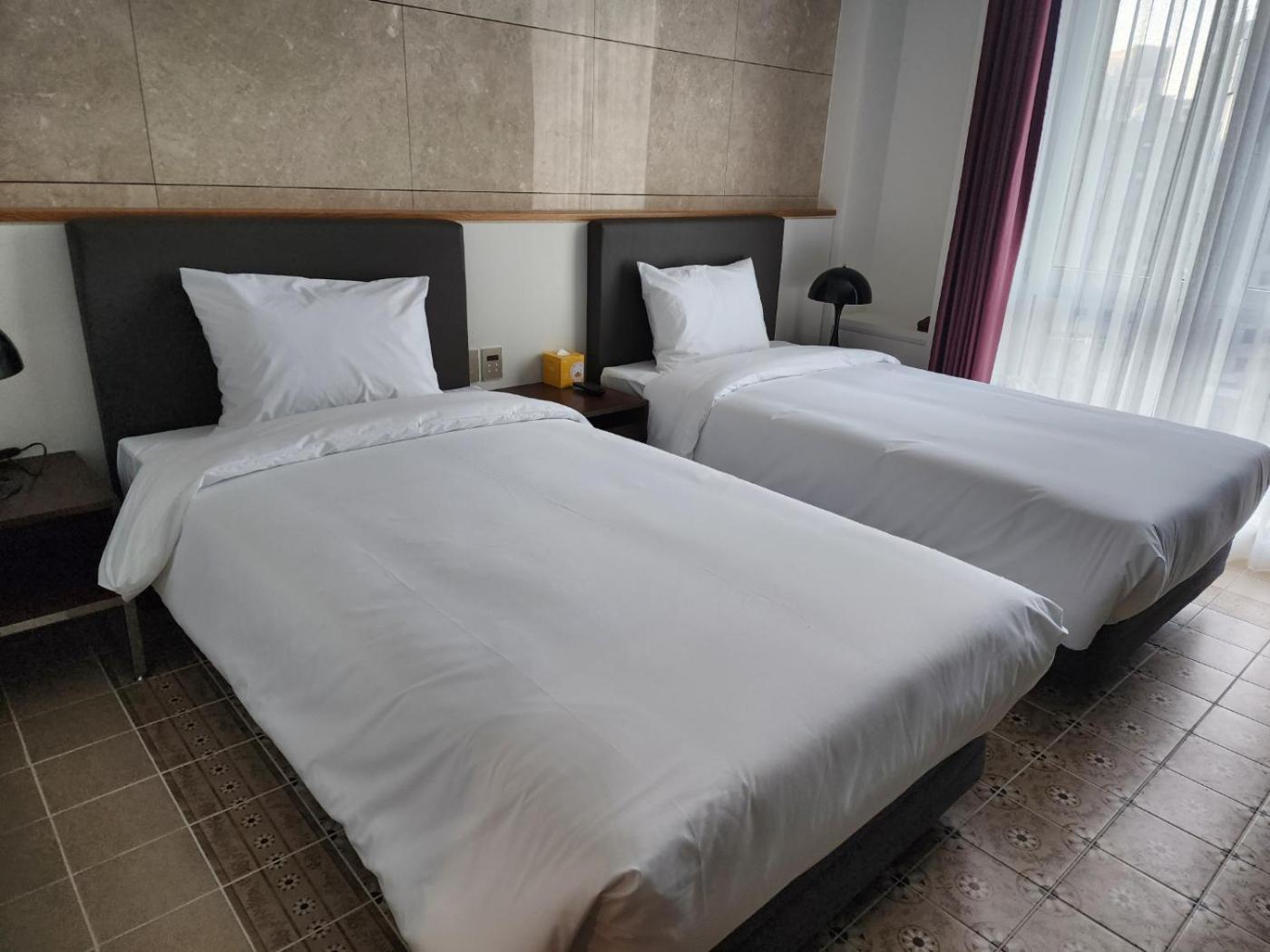 Standard Twin Room - Photo 2