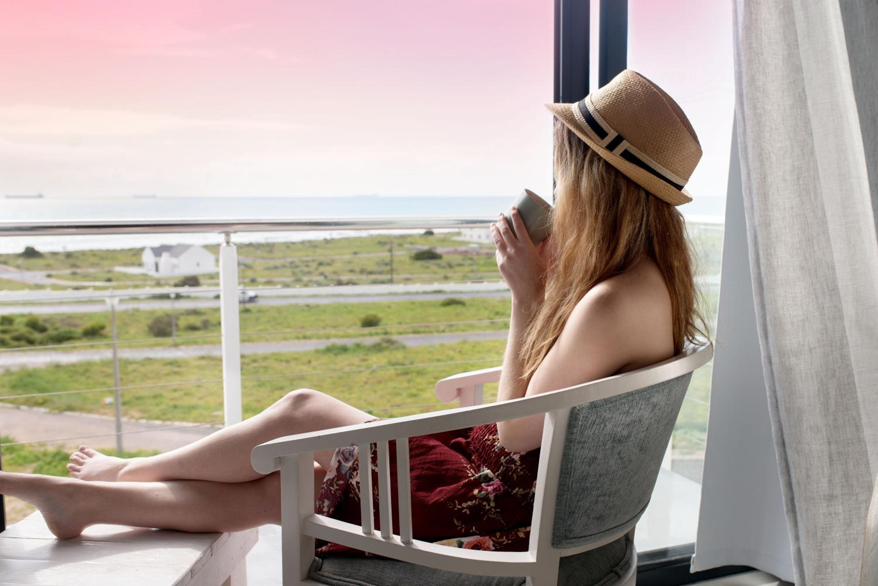 Double Room with Sea View - Photo 2