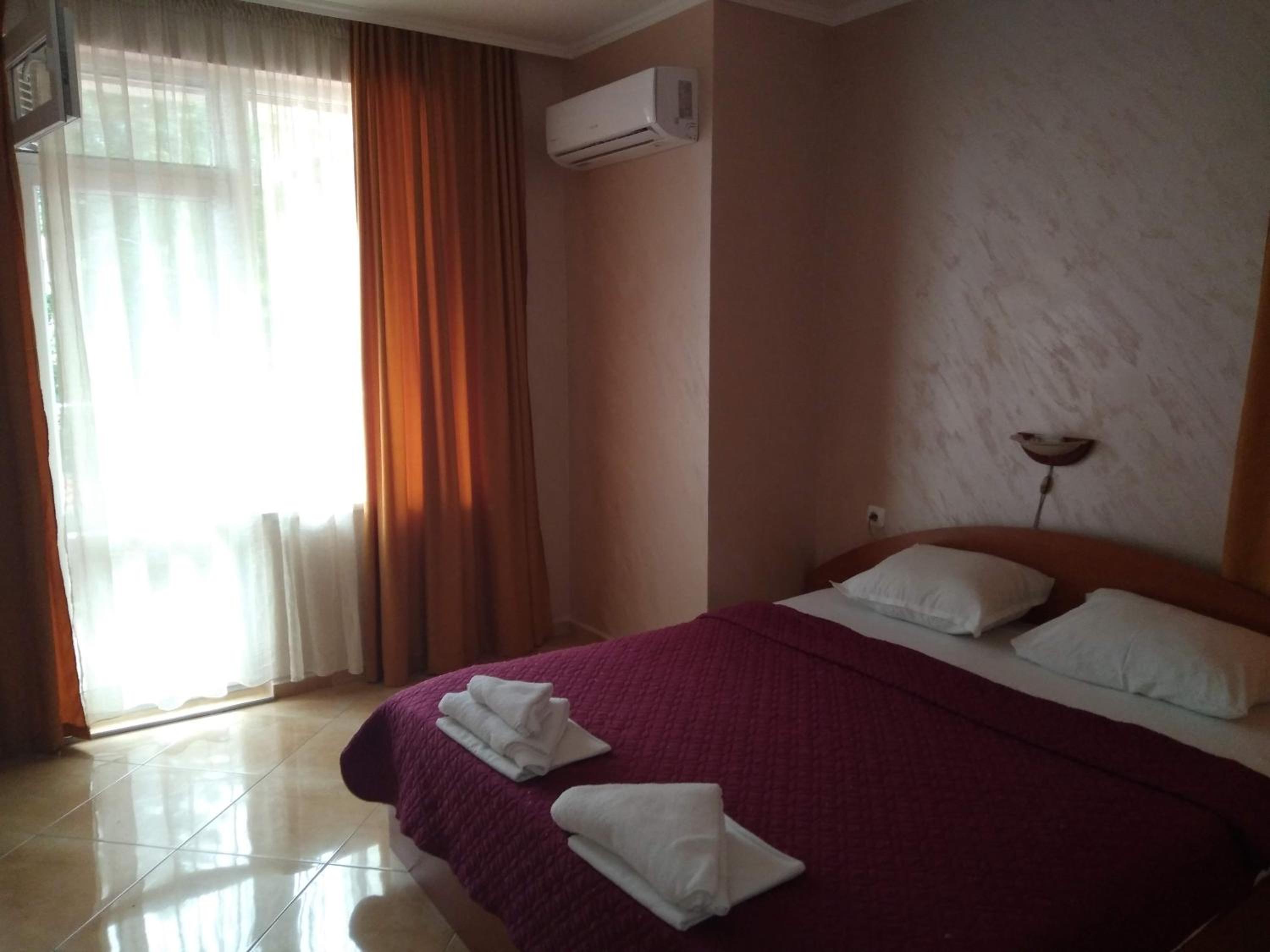 Apartment with Balcony photo 1