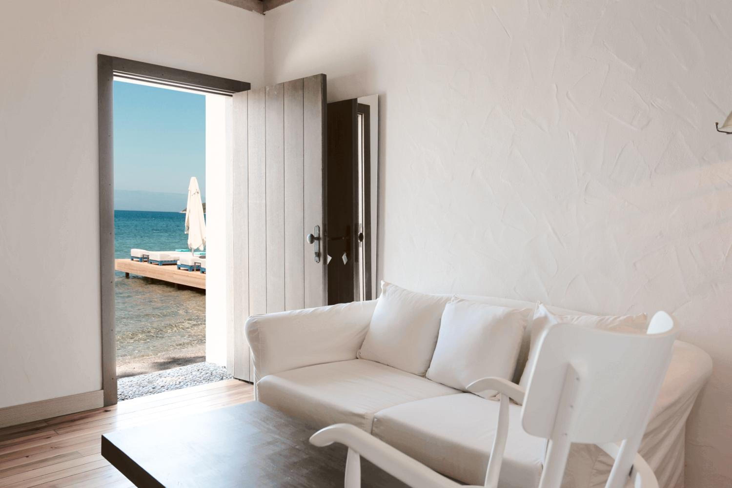 Deluxe Suite with Sea View