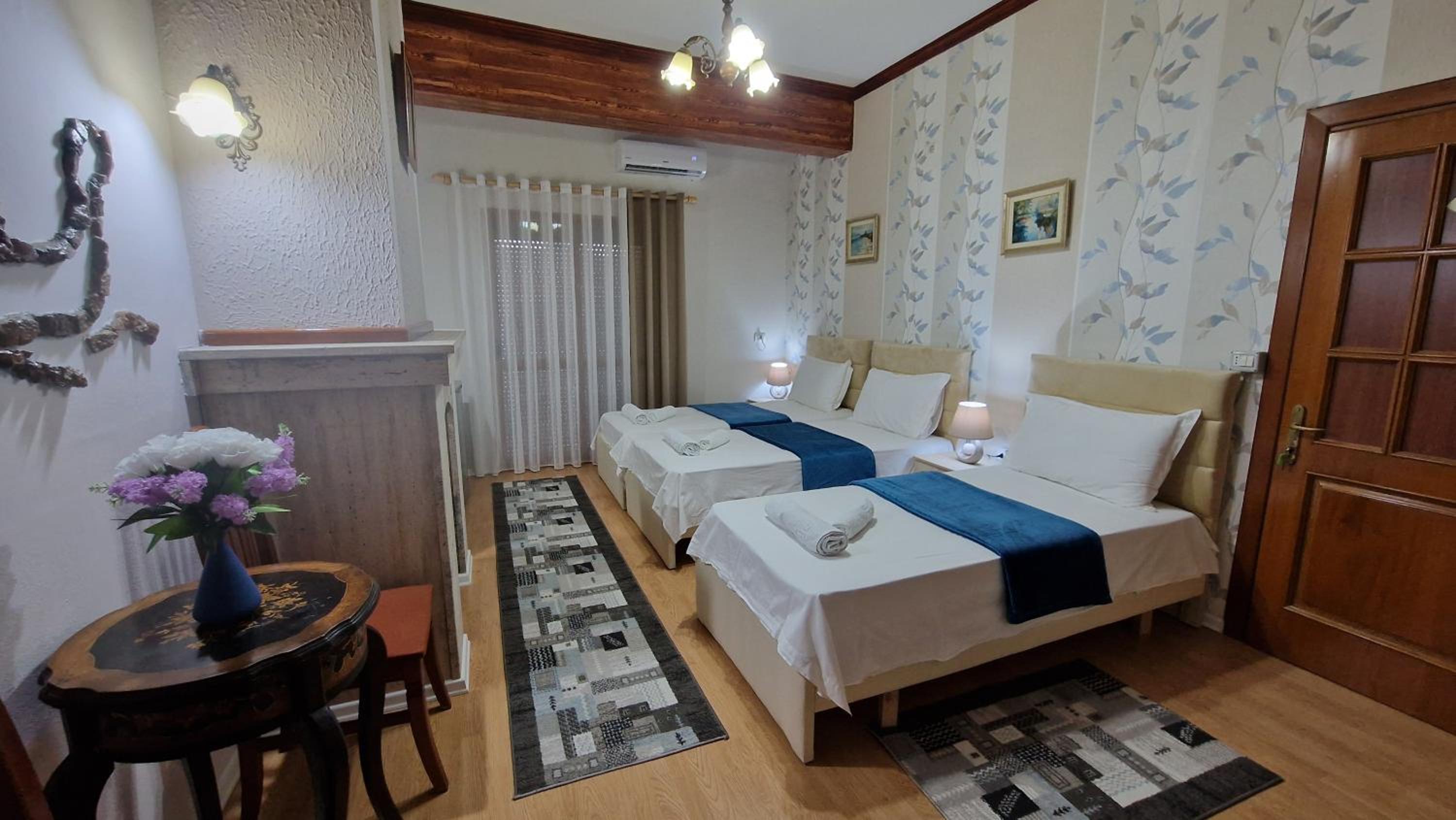 Triple Room with Bath