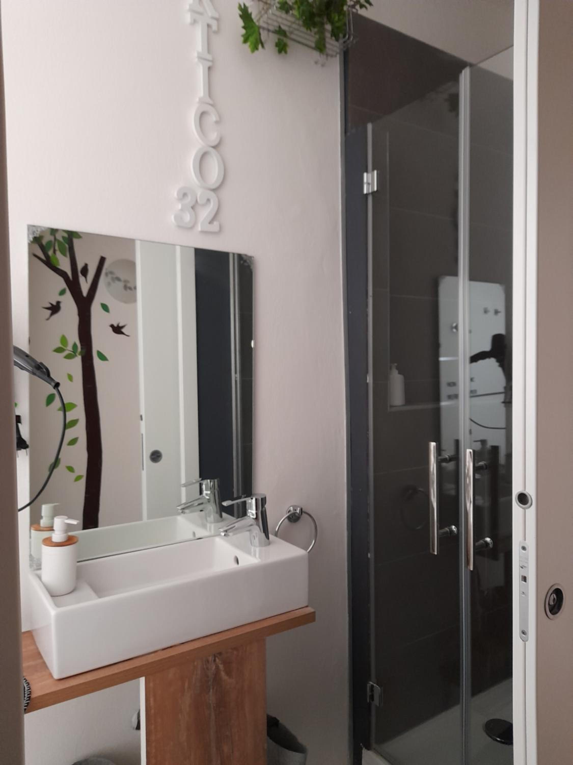 Double Room - Photo 22