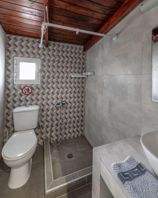 One-Bedroom House photo 3