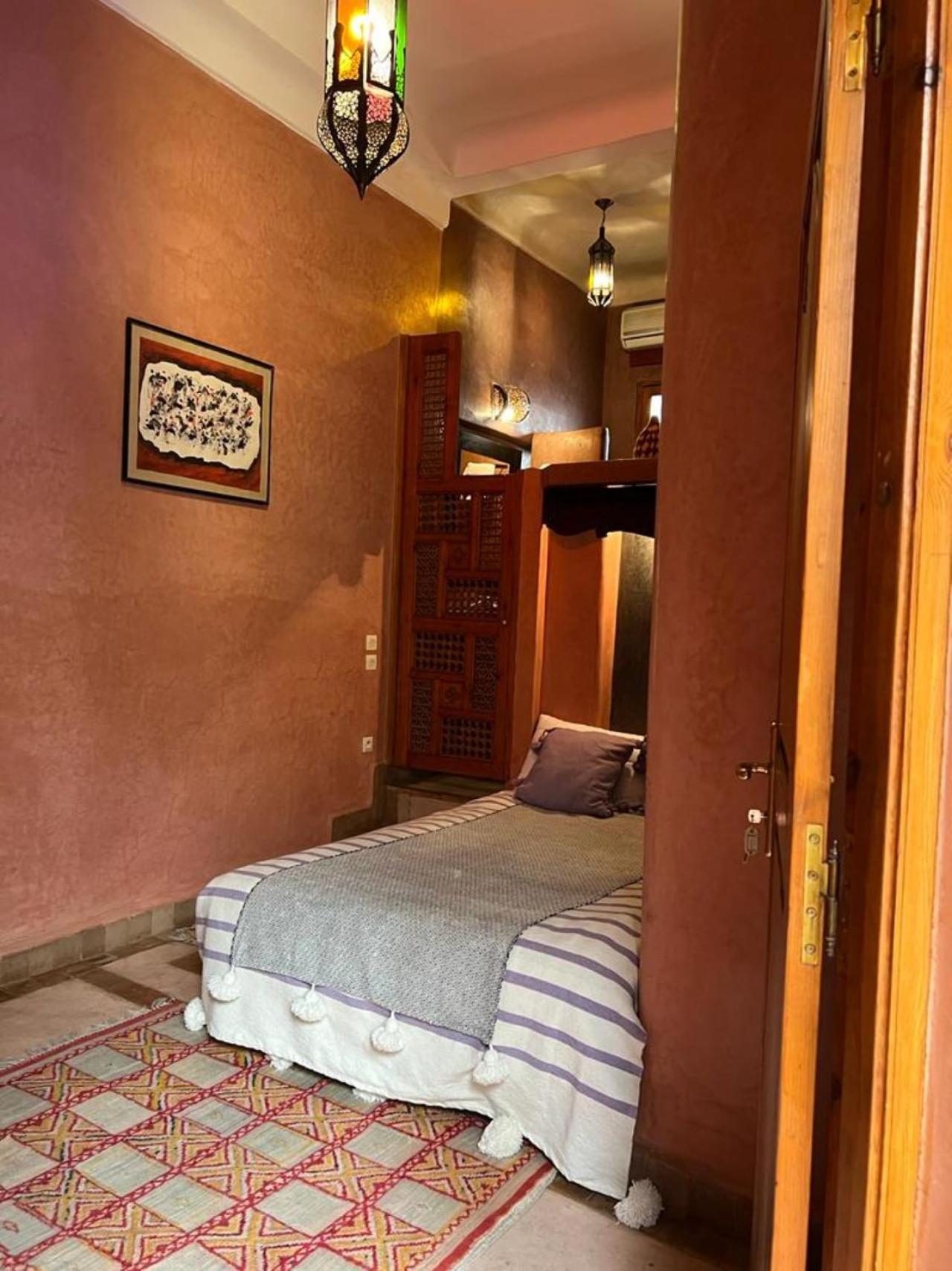 Double Room with Private Bathroom - Photo 1