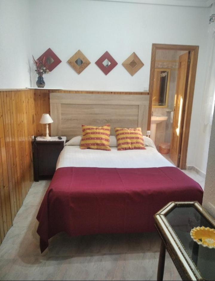 Double Room - Photo 3