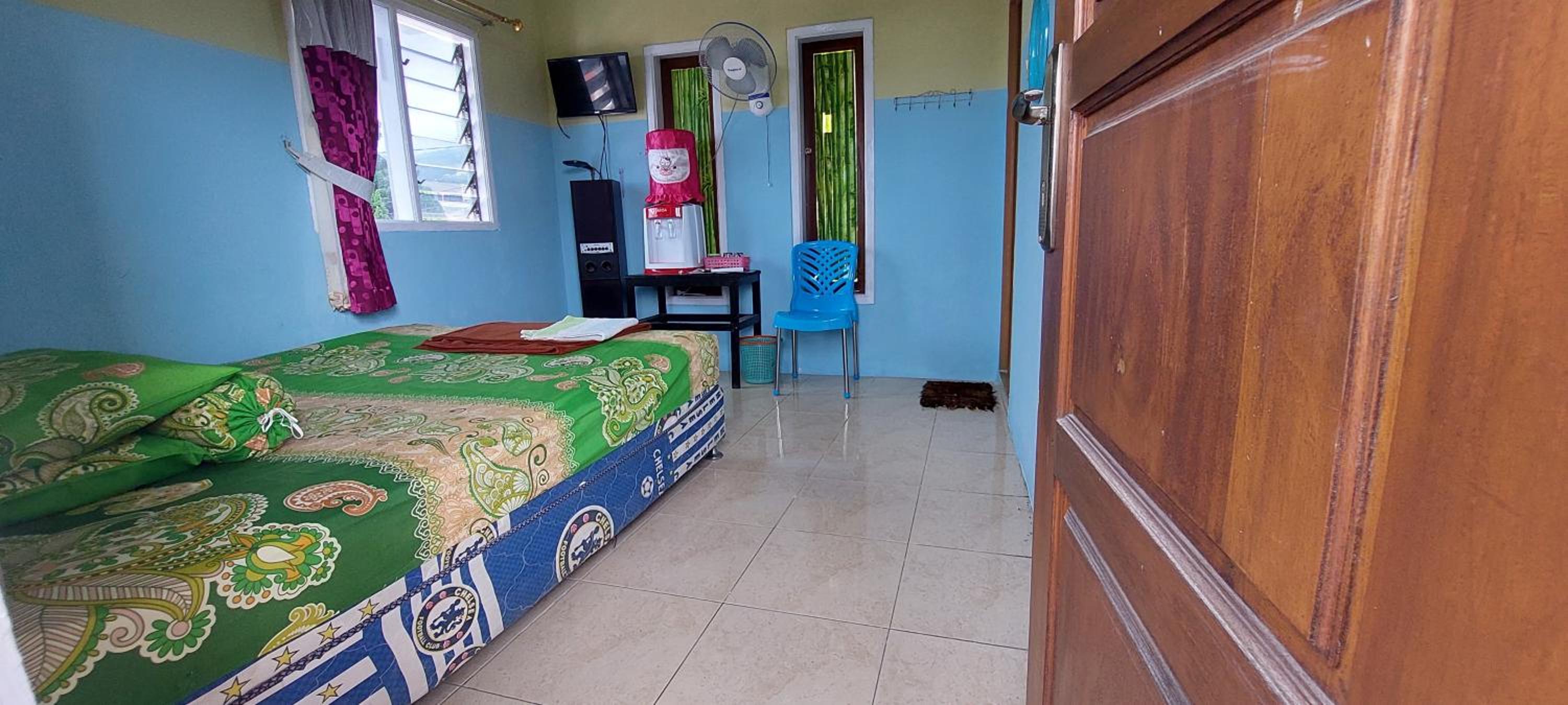 Budget Double Room photo 3