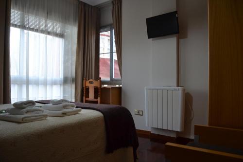 Double Room with Shared Bathroom photo 3