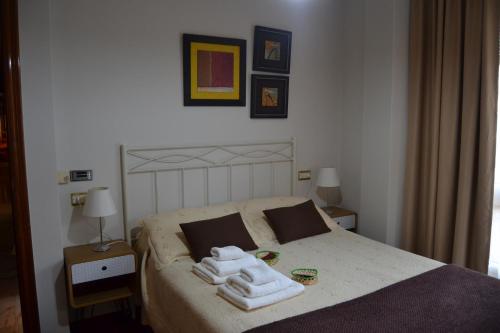 Double Room with Shared Bathroom photo 2