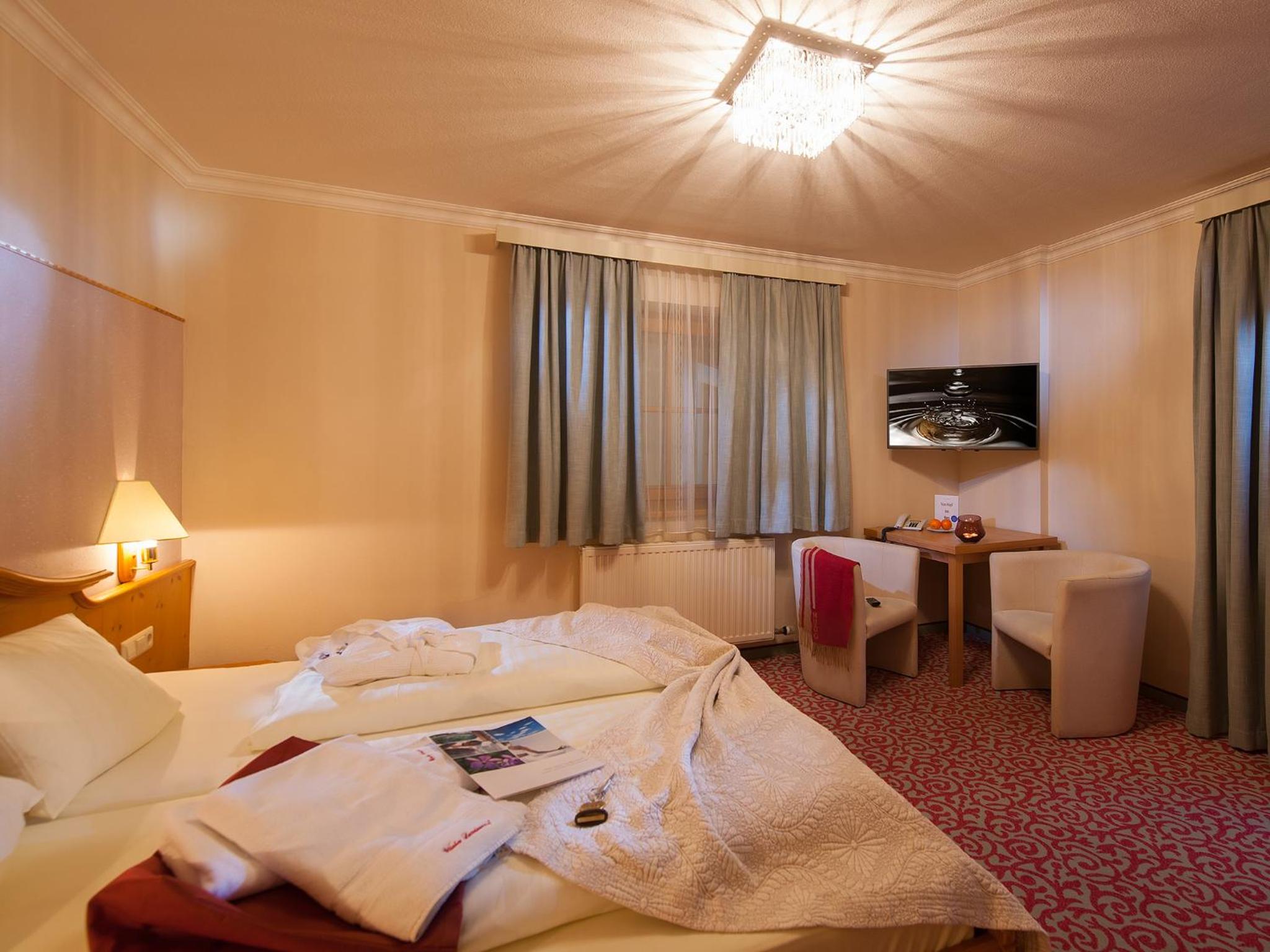 Standard Double Room - Photo 9