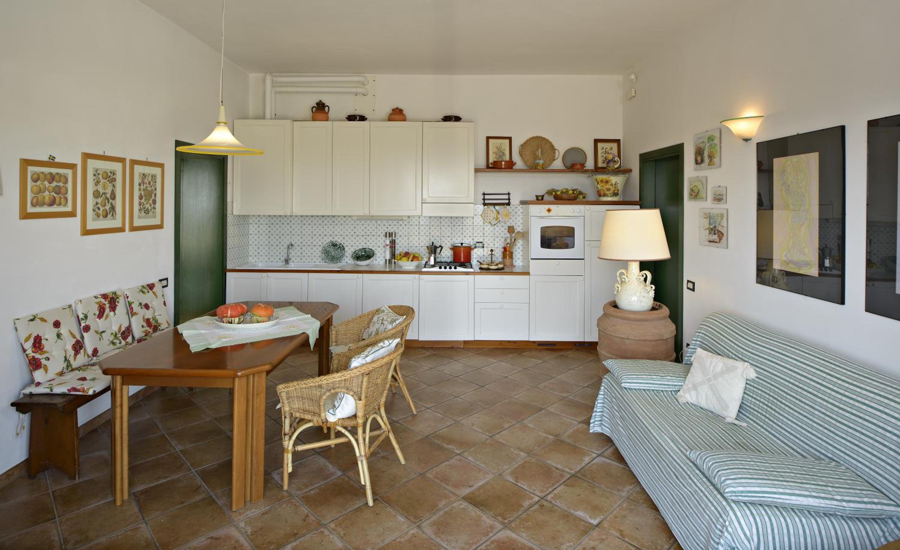 Double Room - Photo 8