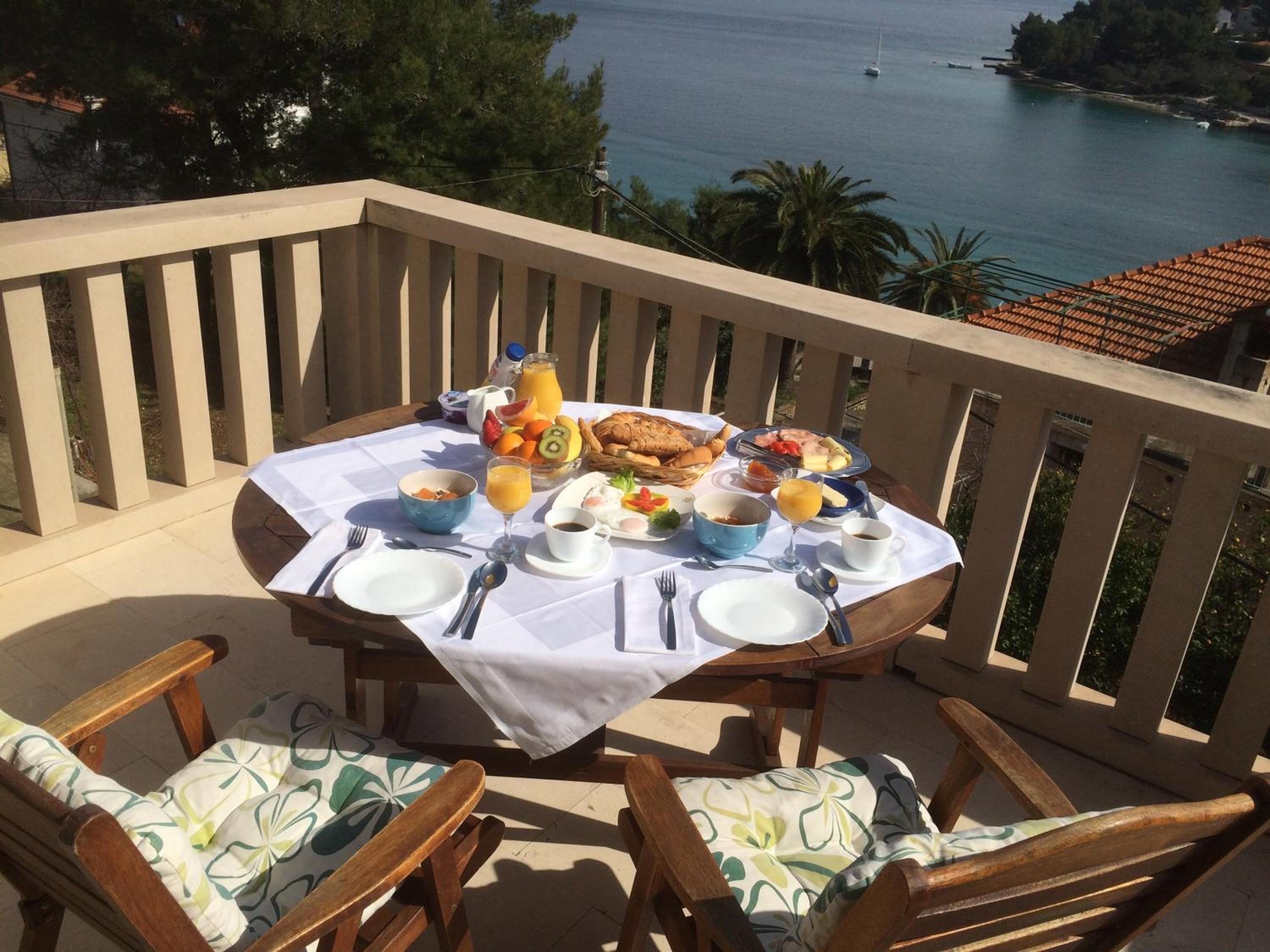 Special Offer - Deluxe Apartment - Daily Private Yacht Excursions Included photo 3