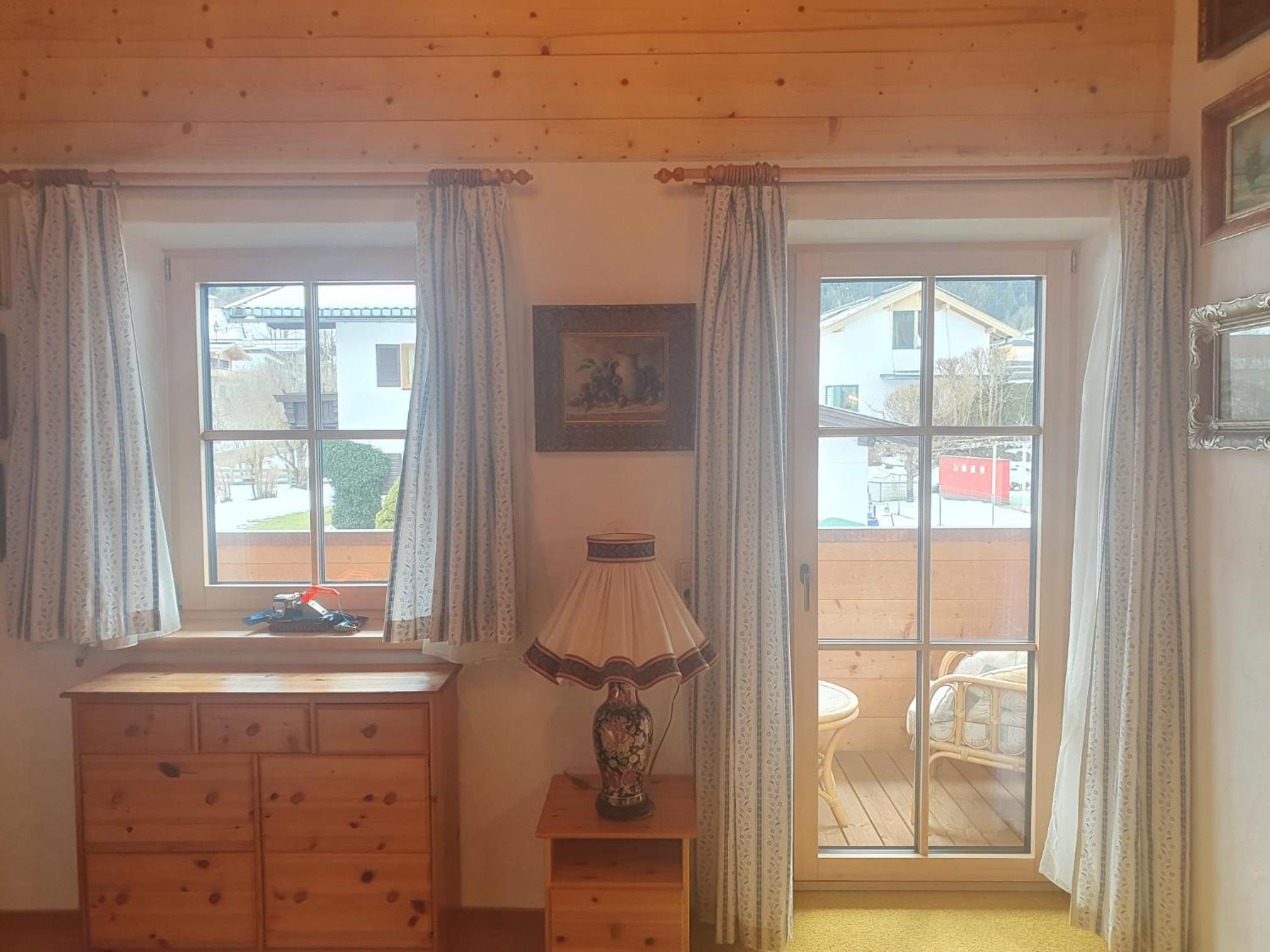 Deluxe Double Room with Balcony photo 2