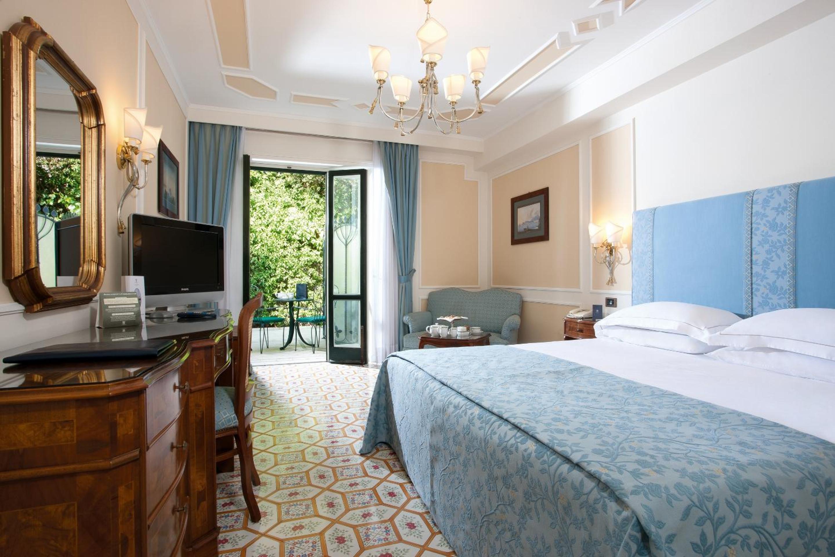 Basic Double or Twin Room - Photo 1