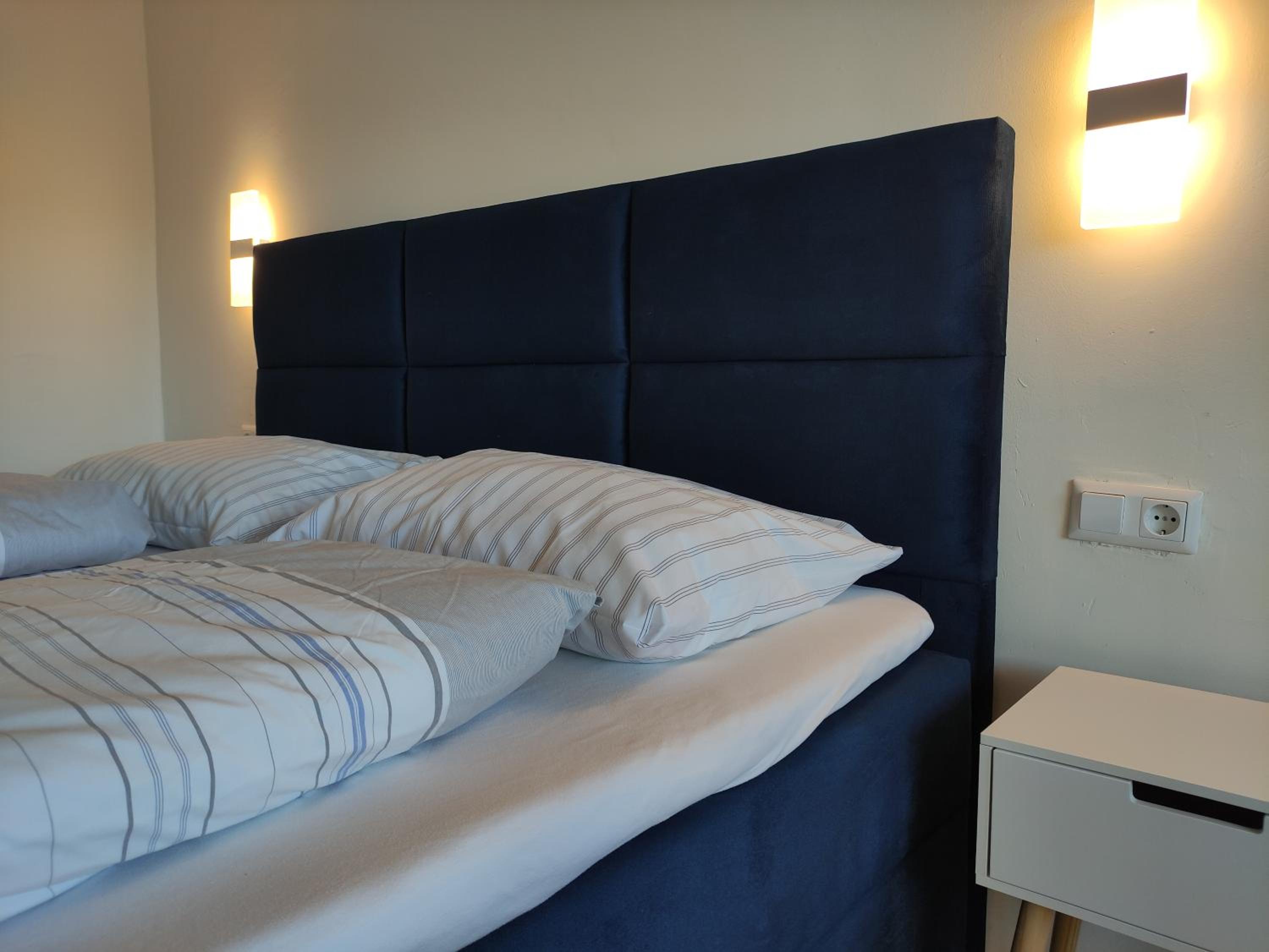 Premium Double Room with Balcony and Lake View photo 1