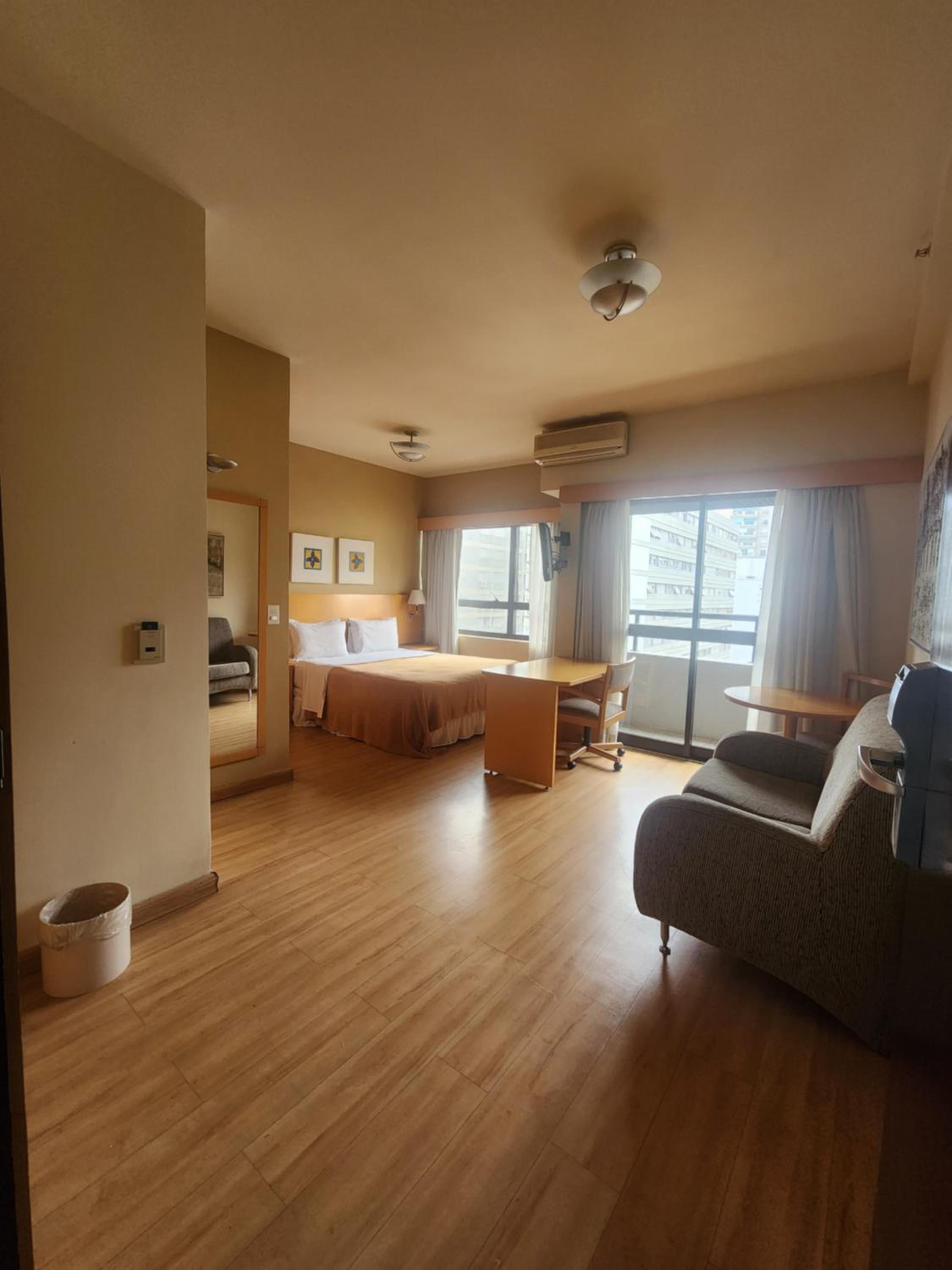 One-Bedroom Apartment