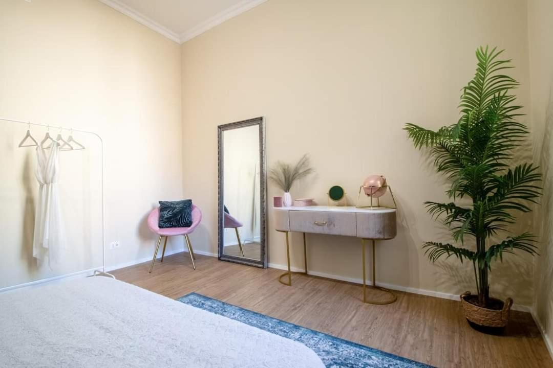 Two-Bedroom House photo 3