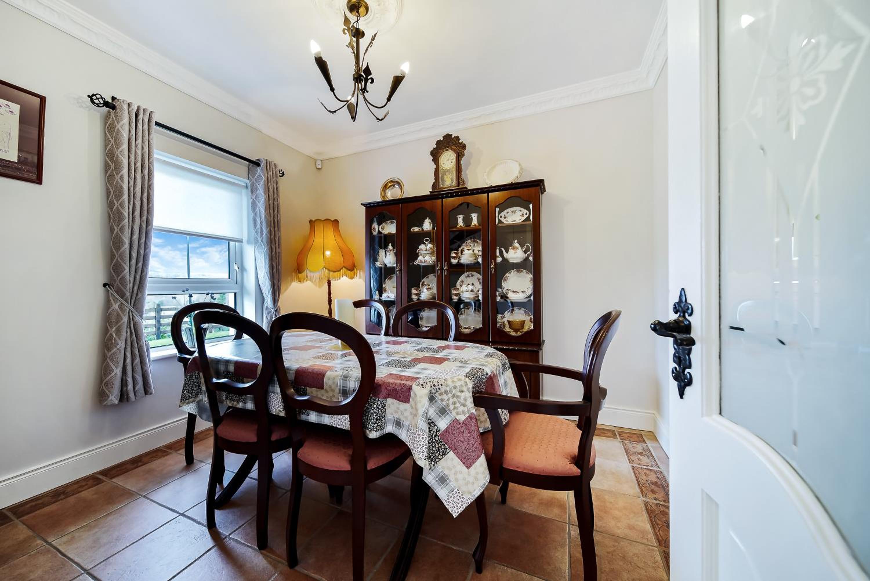 Standard Double Room - Photo 8