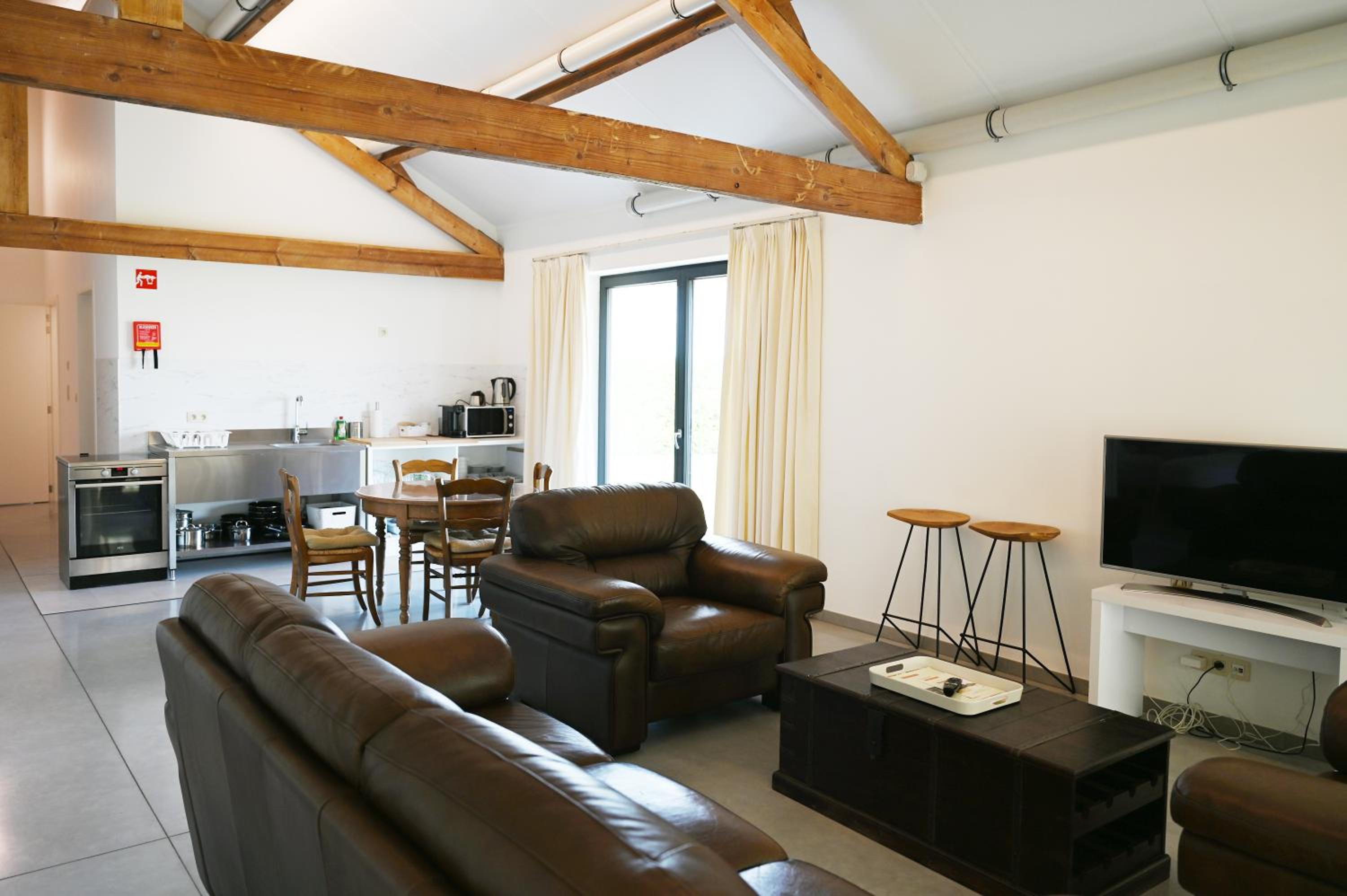 Deluxe Apartment photo 3