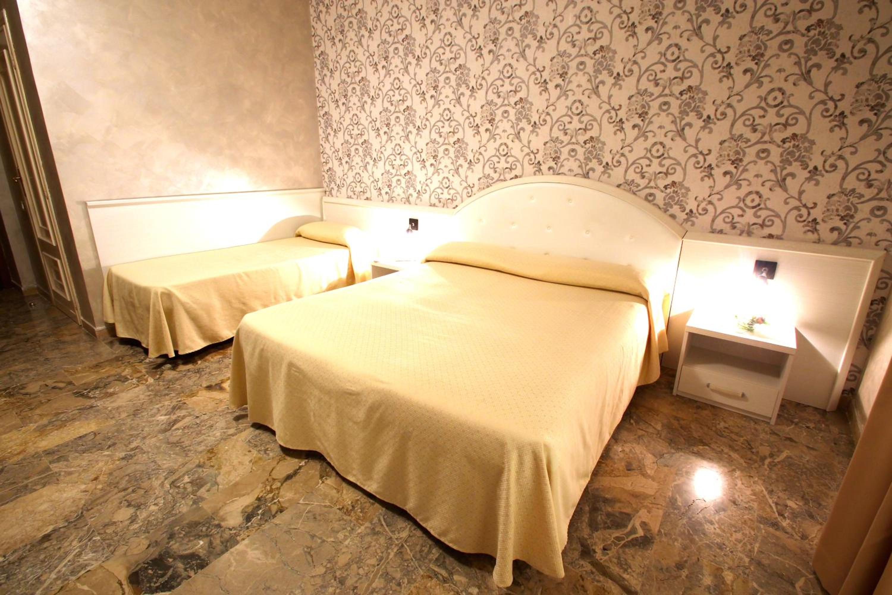 Quadruple Room photo 2