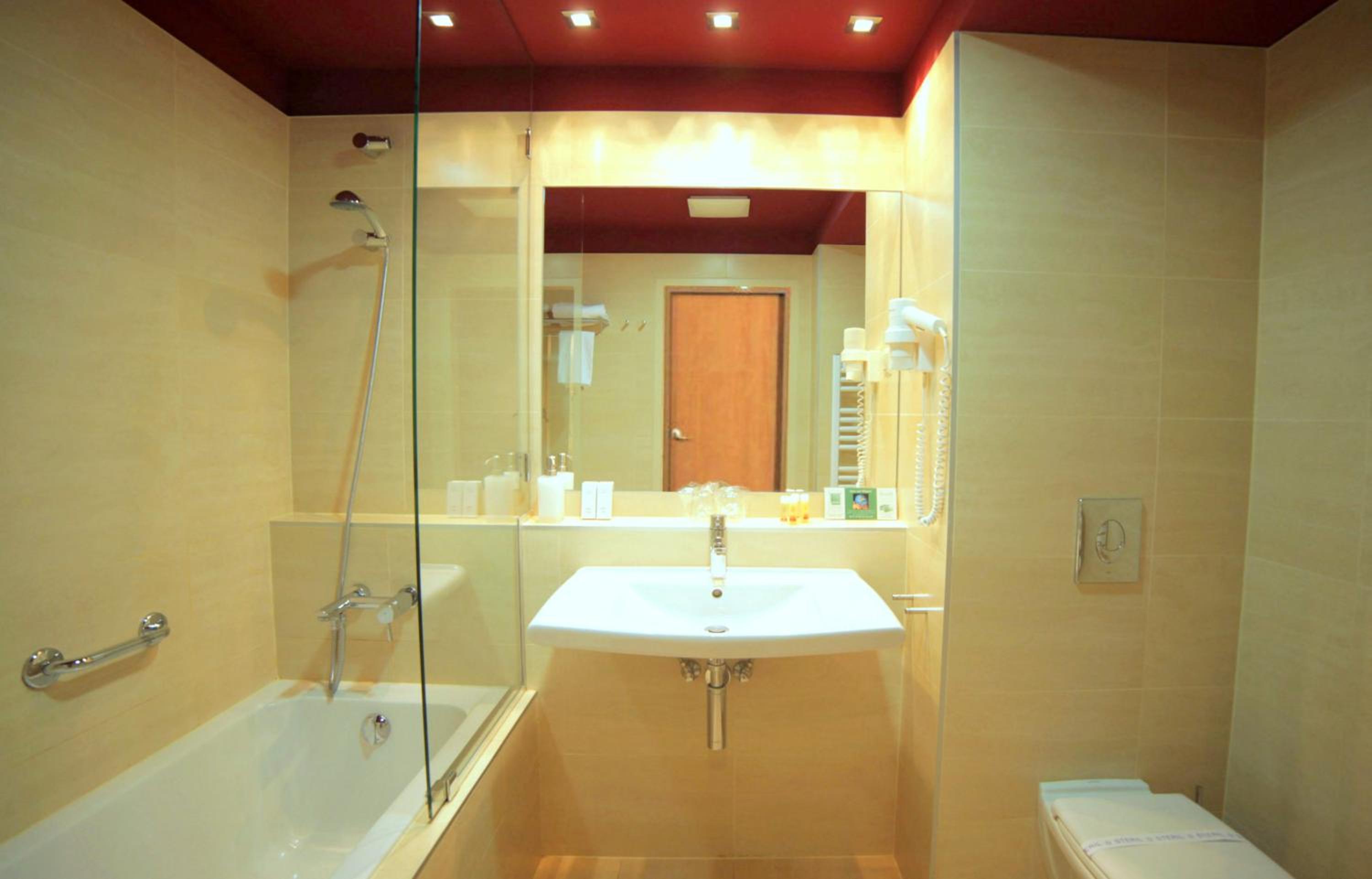 Standard Double Room - Photo 5