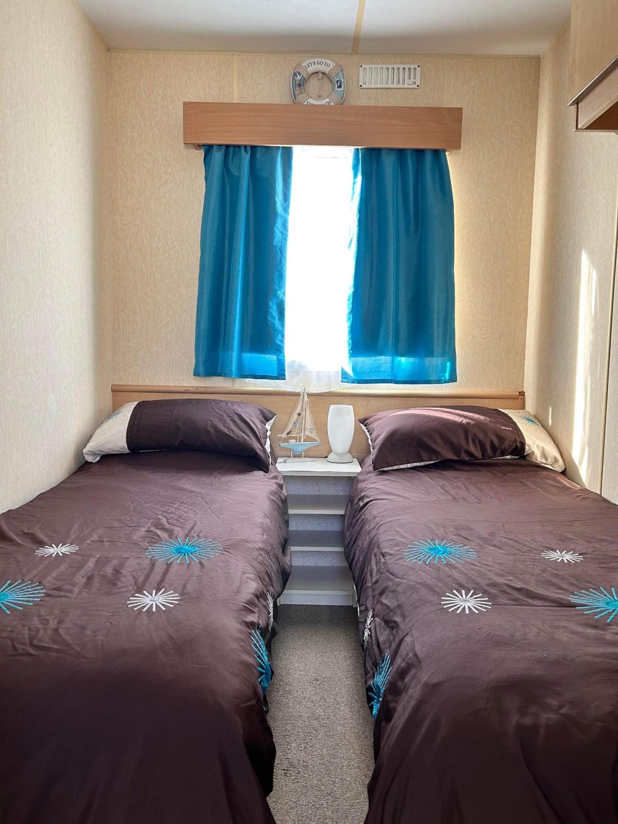 Three-Bedroom House - Photo 4