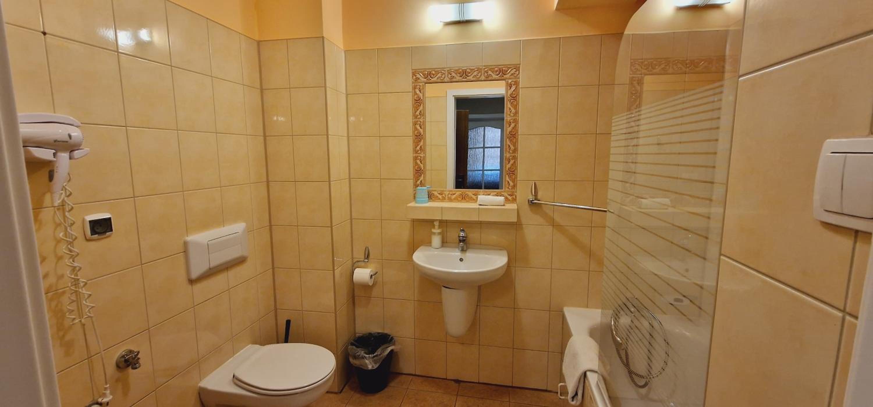 Apartment with City View photo 3
