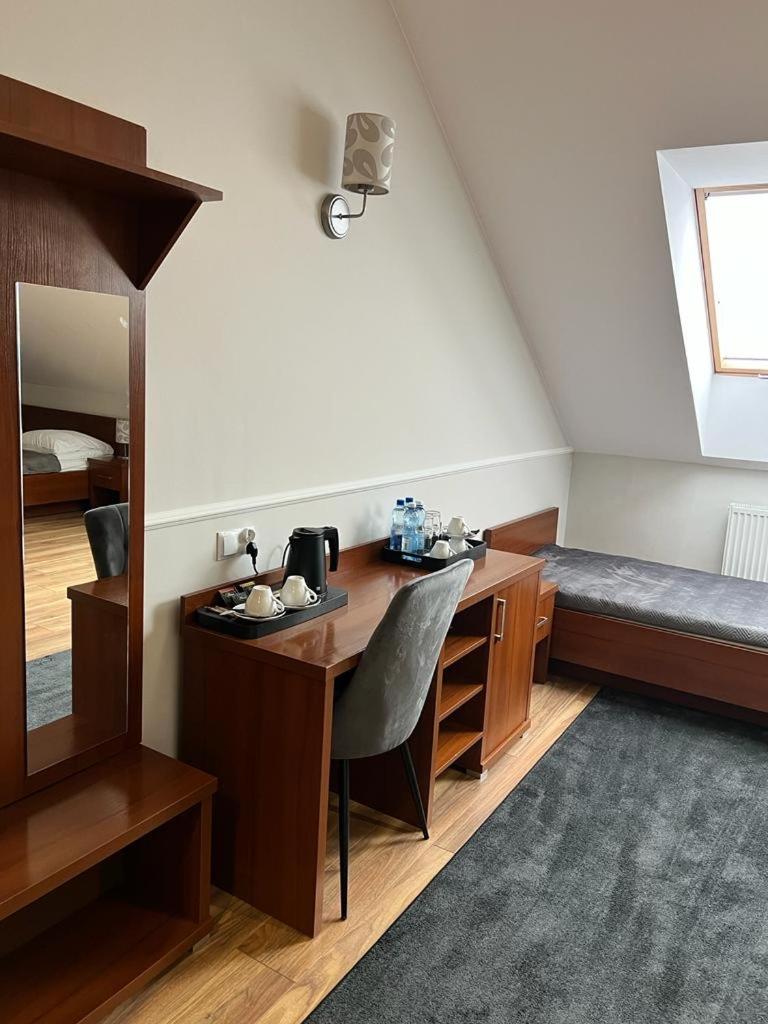 Family Room photo 2