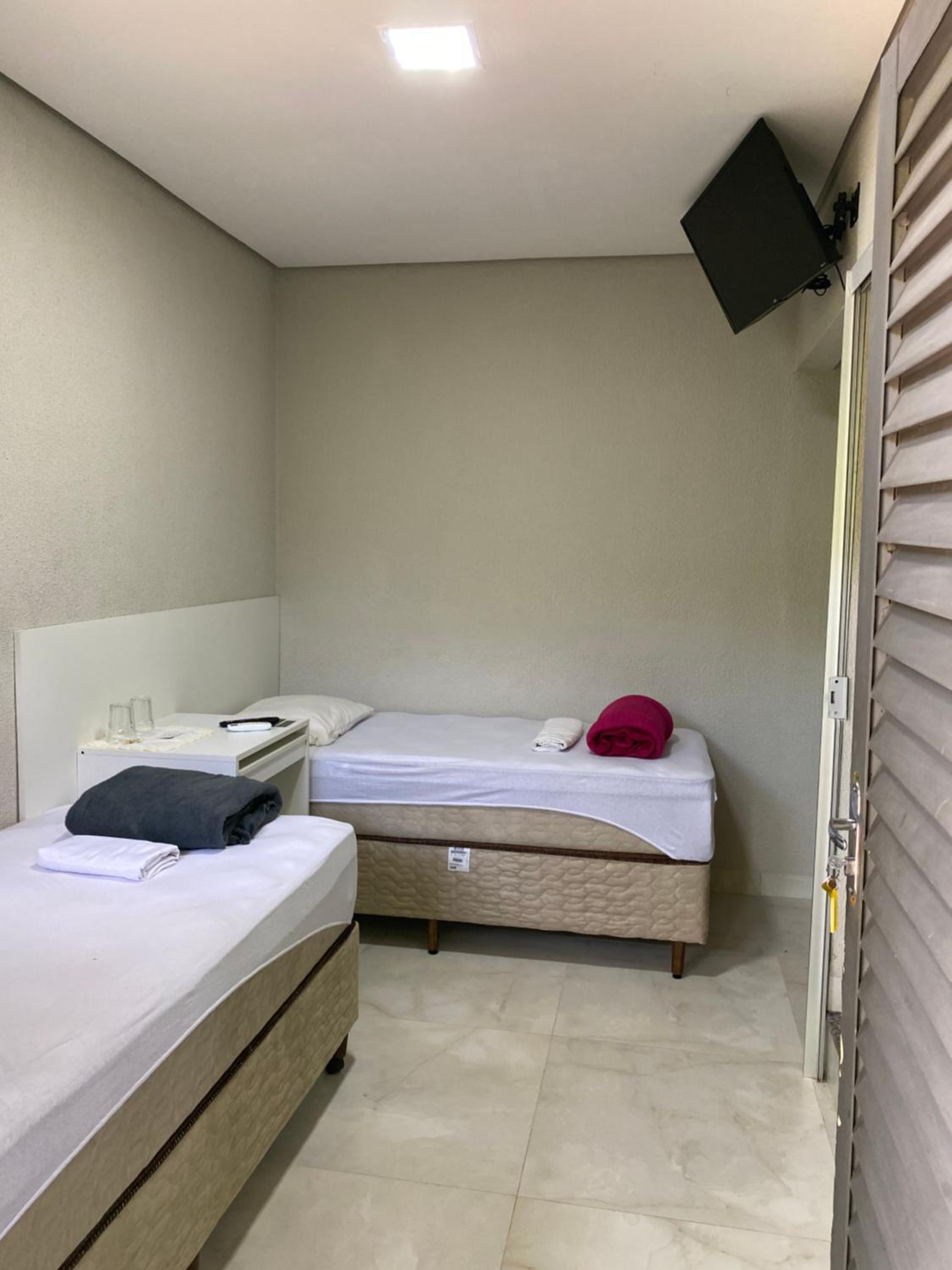 Deluxe Double or Twin Room - Photo 11