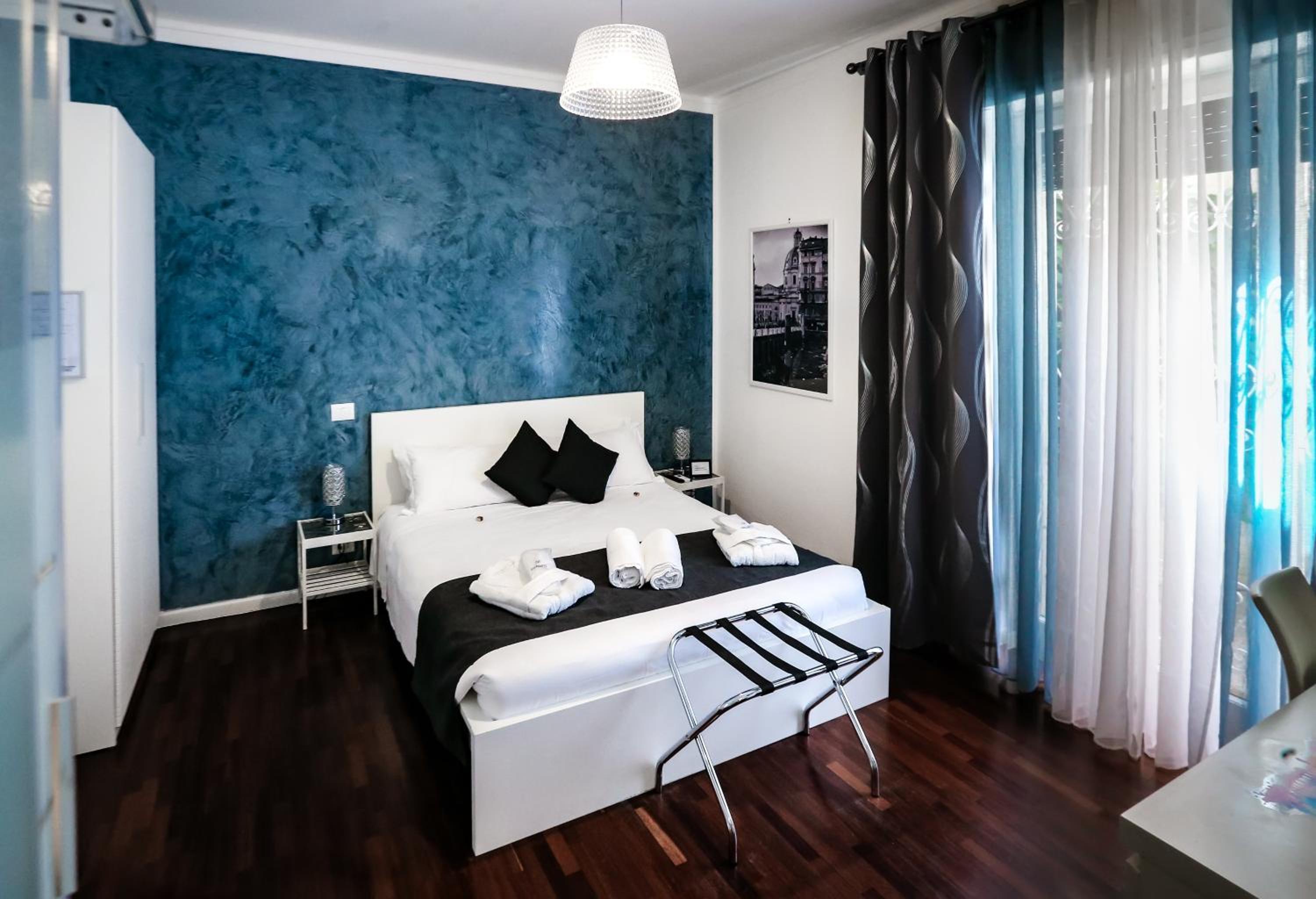 Double Room with Shared Garden photo 2