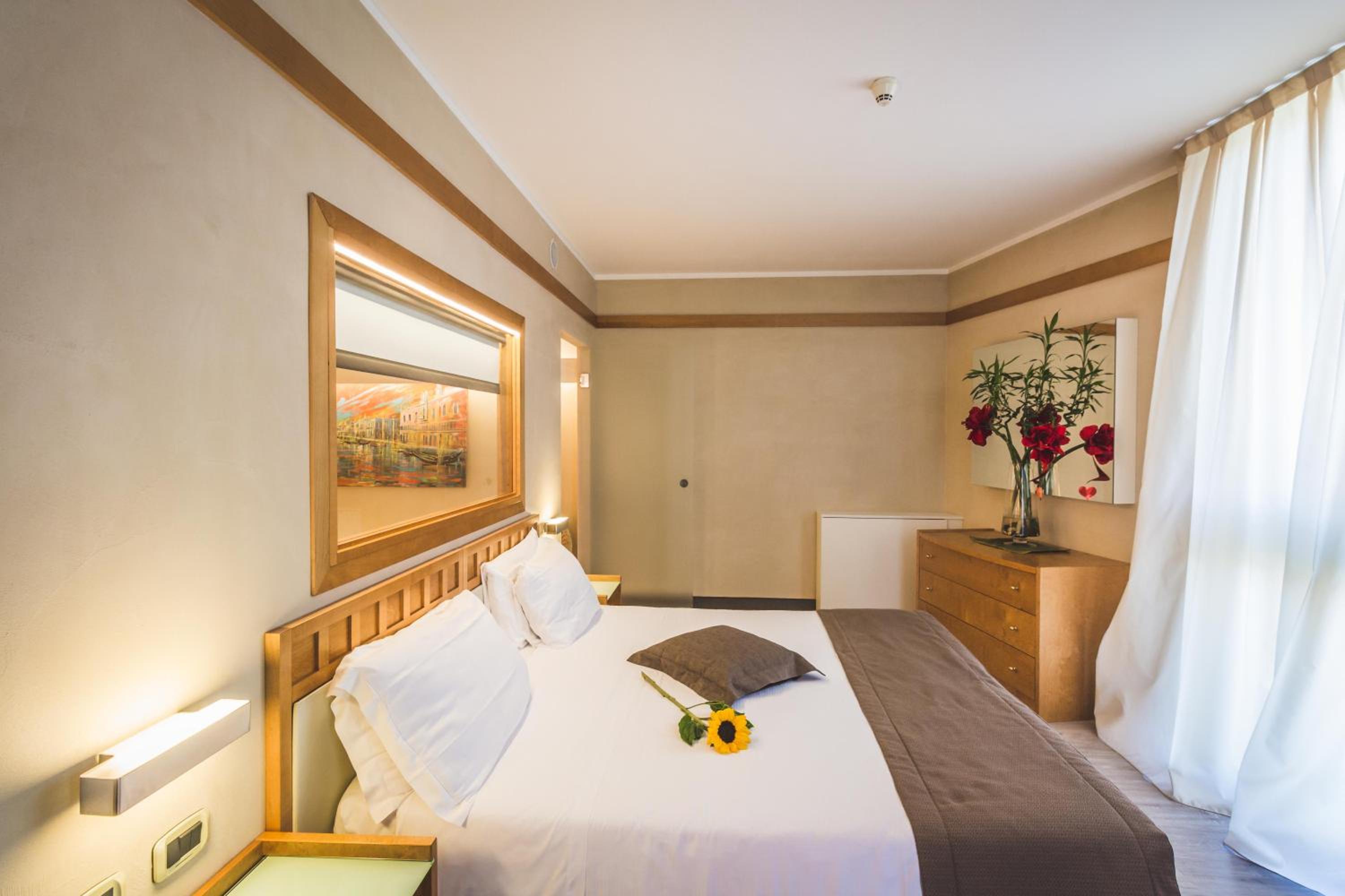 Junior Suite (5 Adults) photo 1