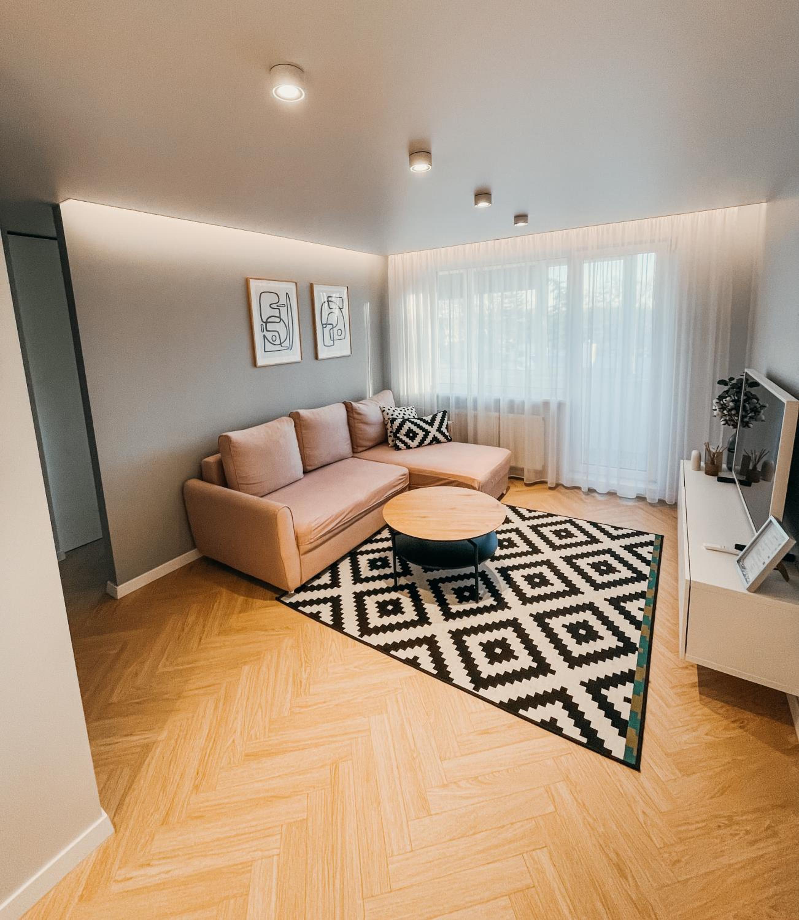 One-Bedroom Apartment photo 3
