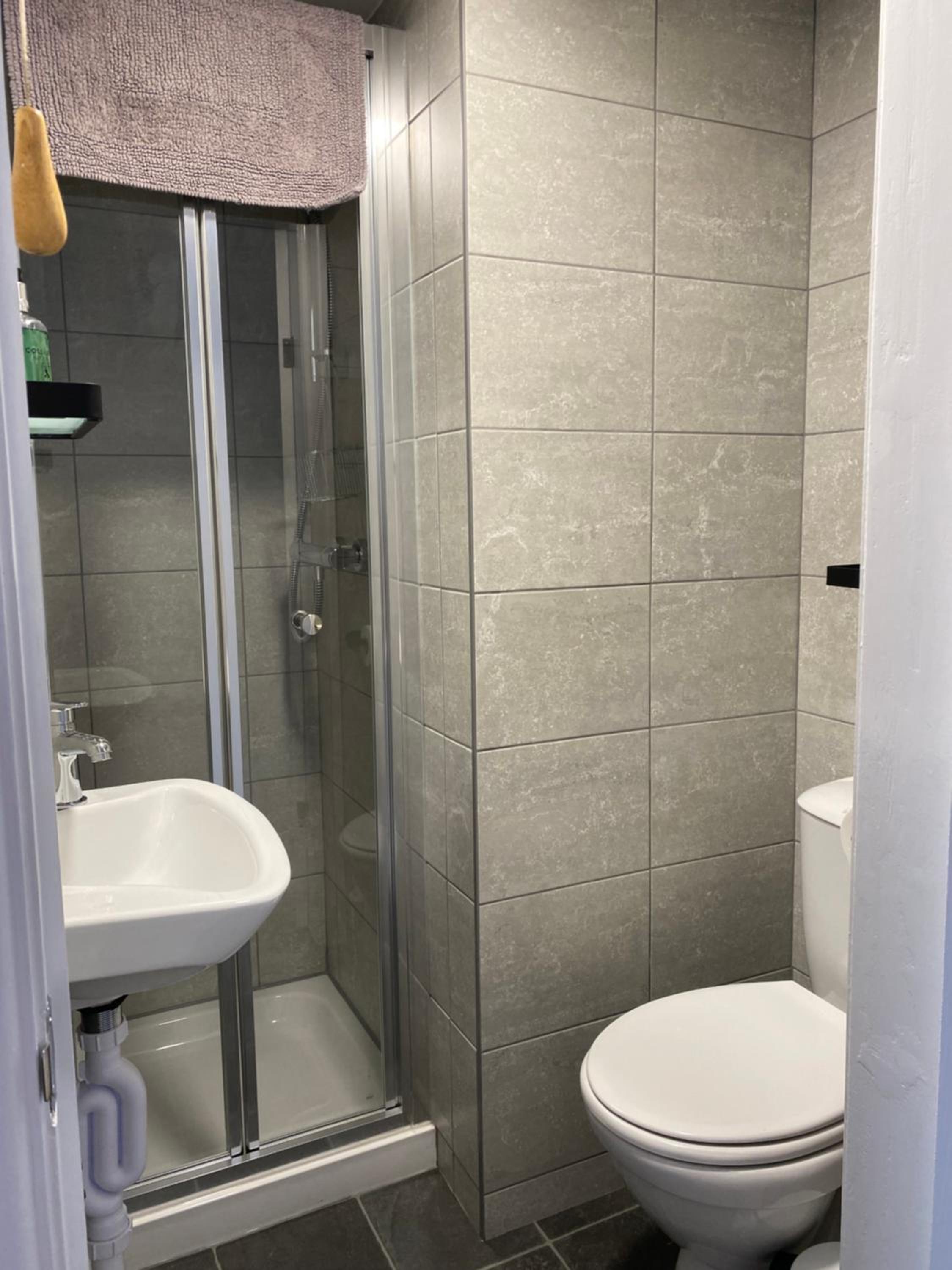 Budget Single Room photo 3