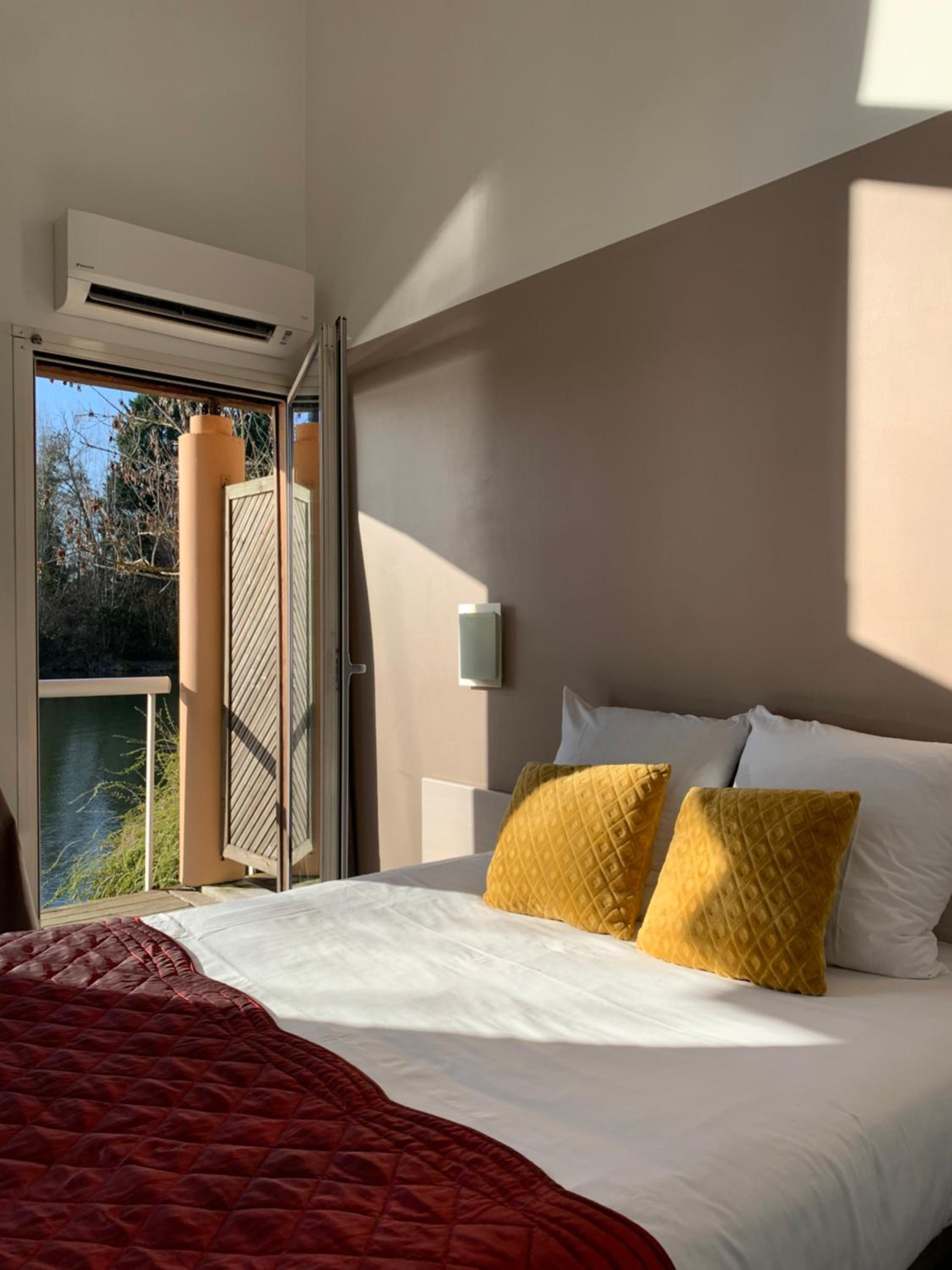 Double Room - Photo 16
