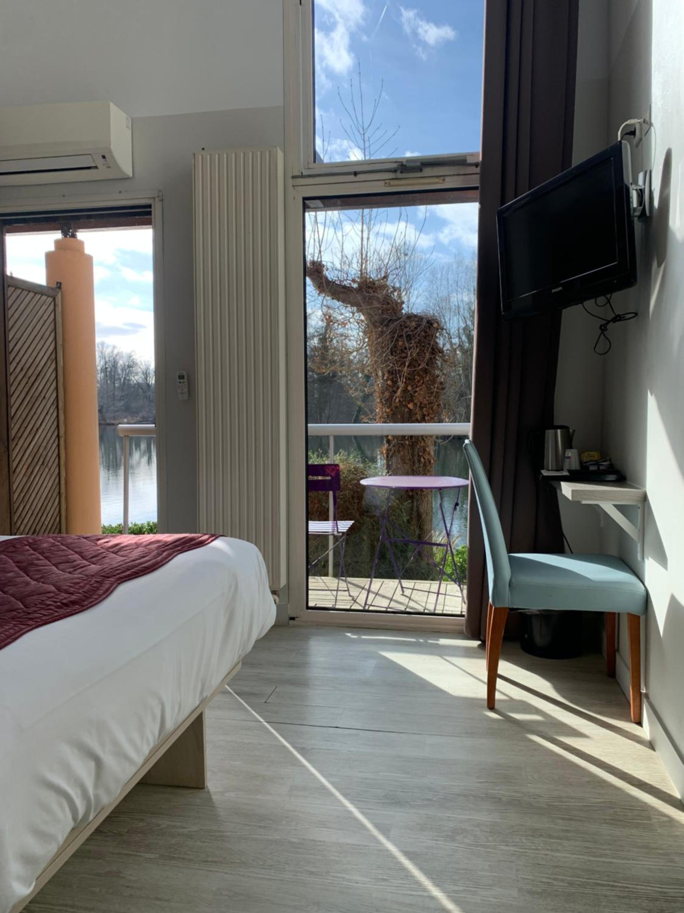 Double Room - Photo 15