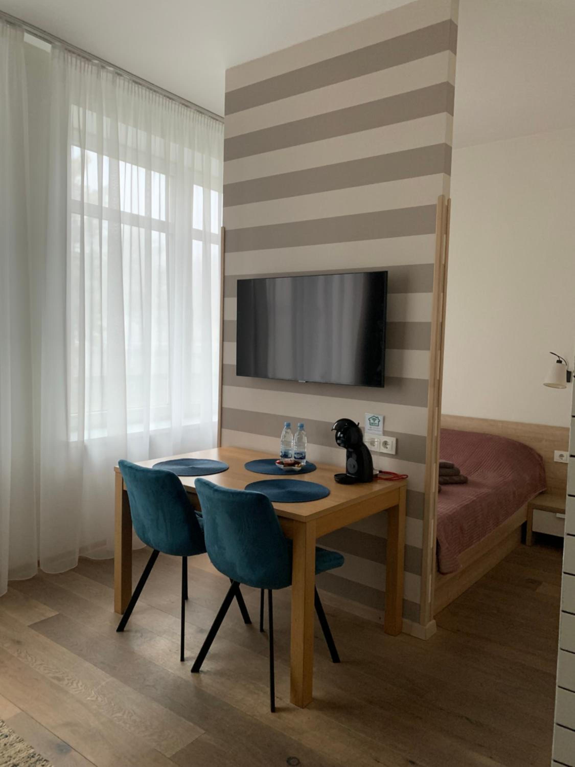 Studio Apartment photo 1