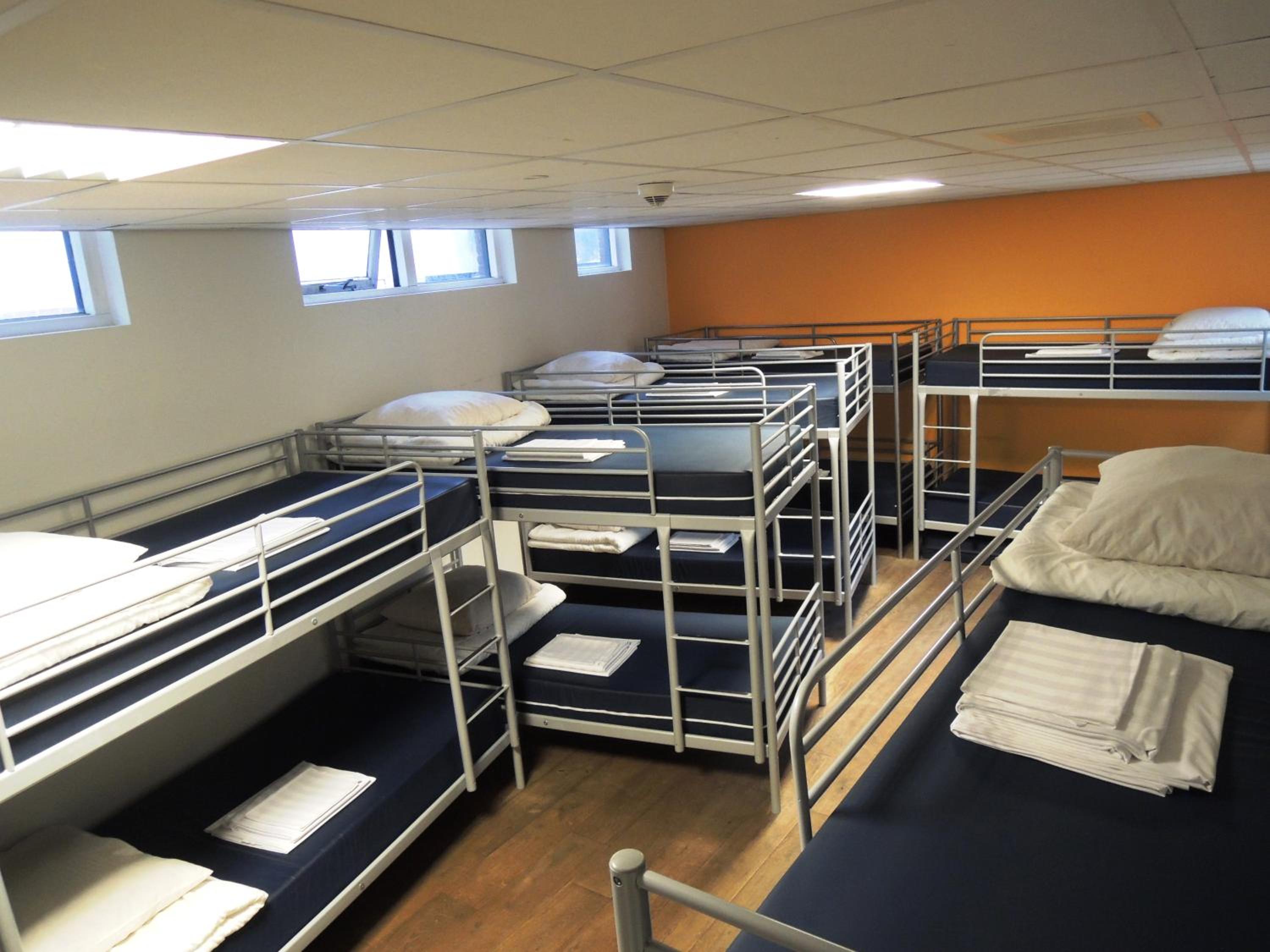 Single Bed in 14-Bed Dormitory Room photo 2