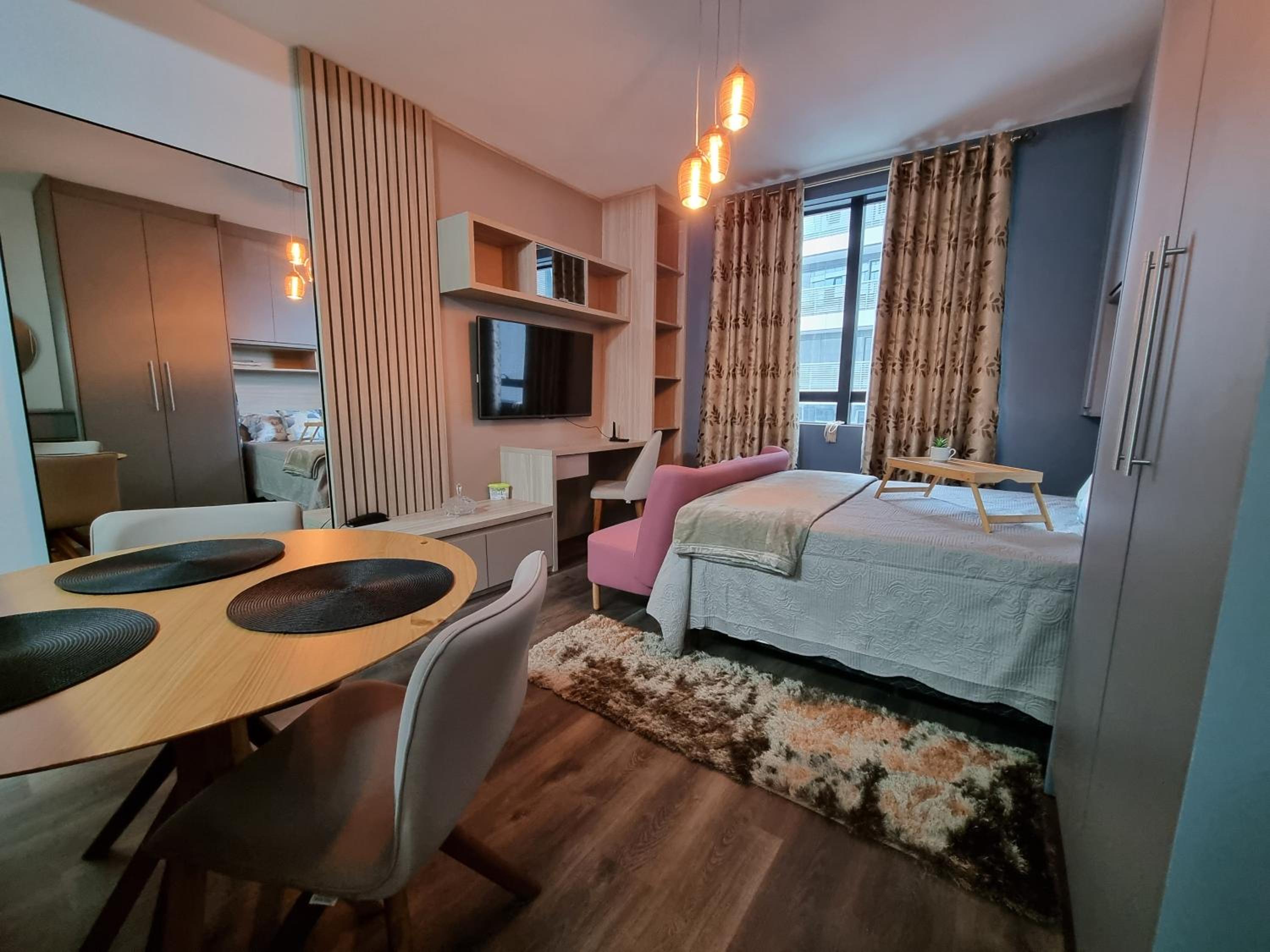 Studio Apartment photo 1