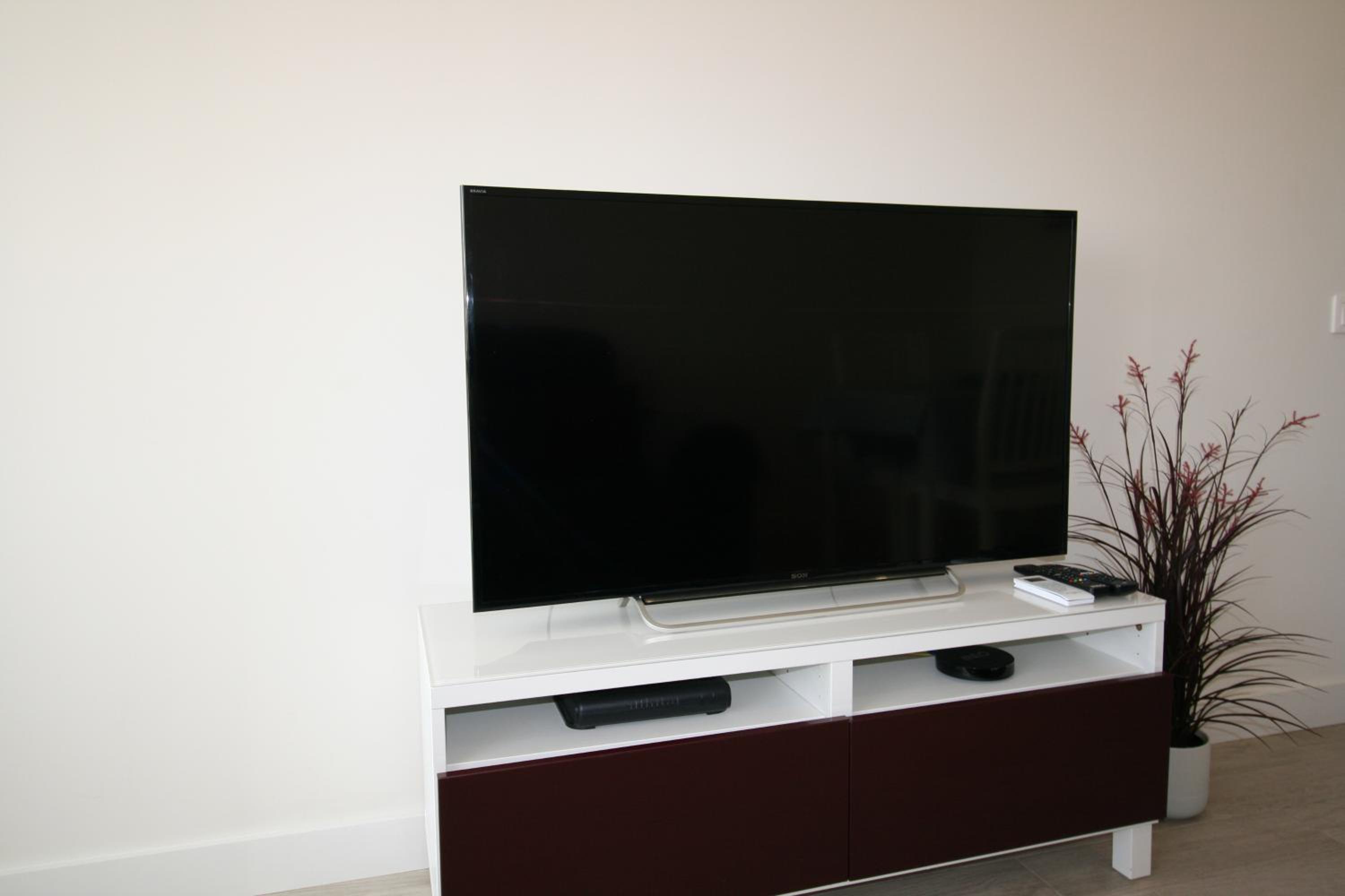 One-Bedroom Apartment - Photo 51