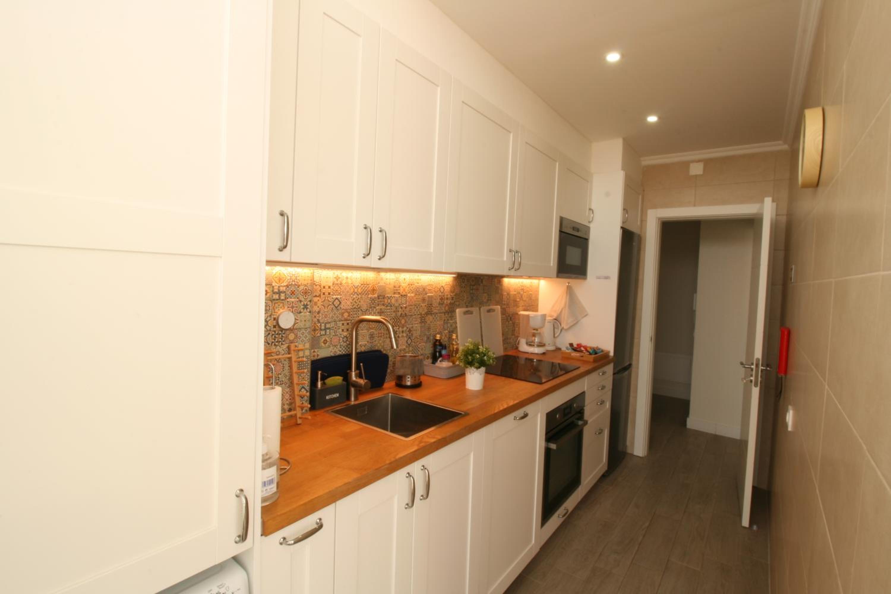 One-Bedroom Apartment - Photo 18