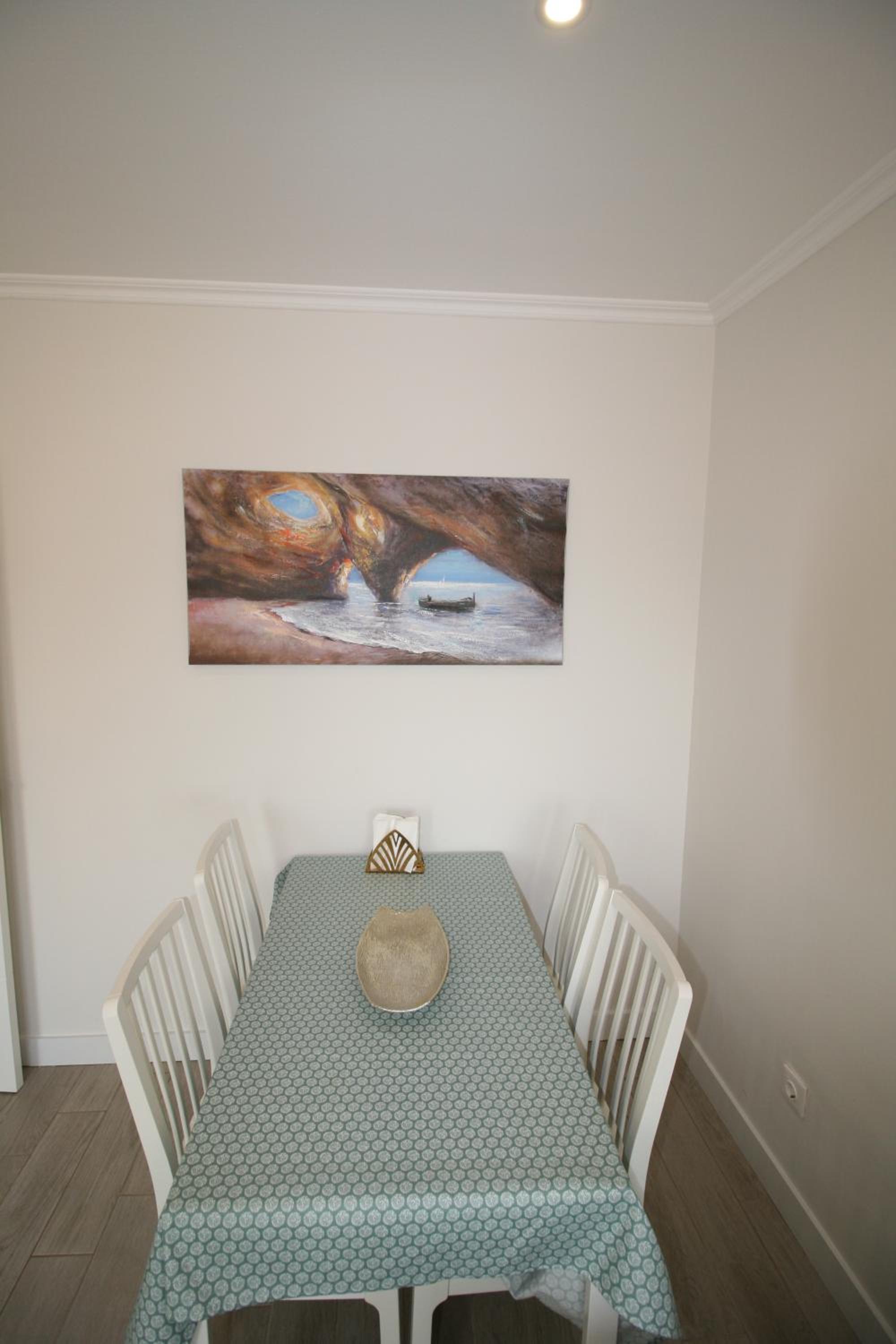 One-Bedroom Apartment - Photo 13