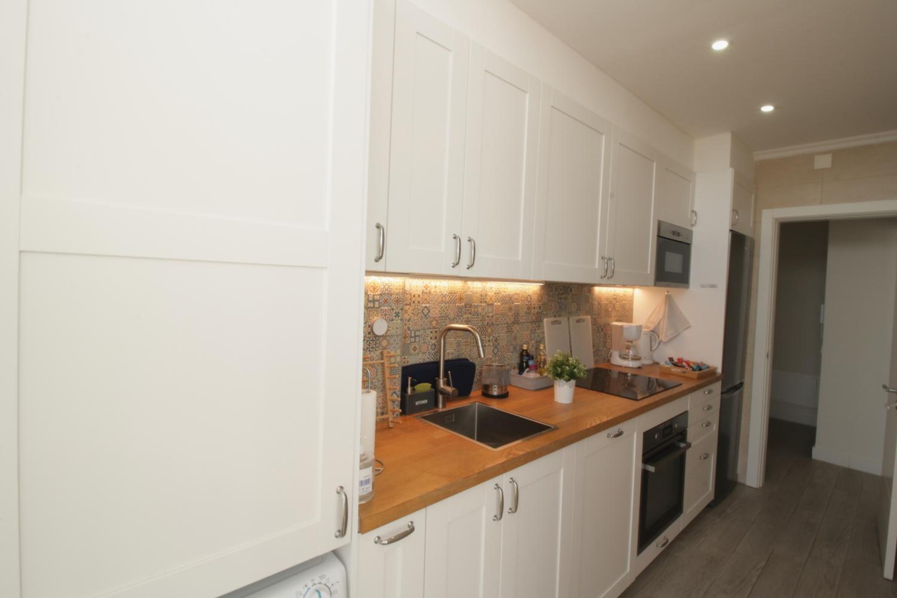 One-Bedroom Apartment - Photo 29